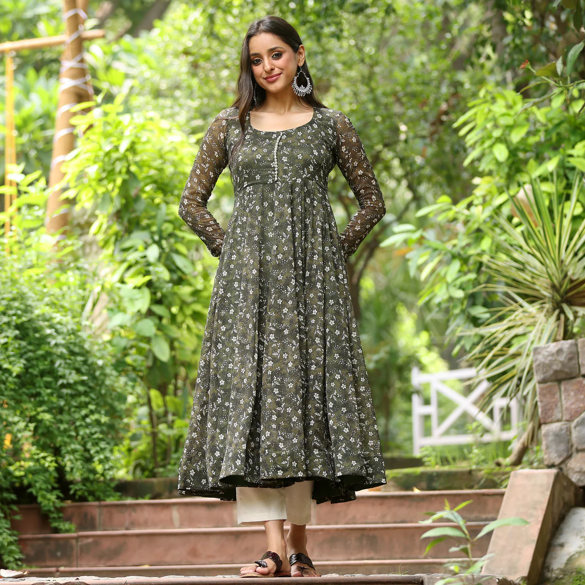 Mehandi Gulsar Gher Gerogette Kurta - Image 2