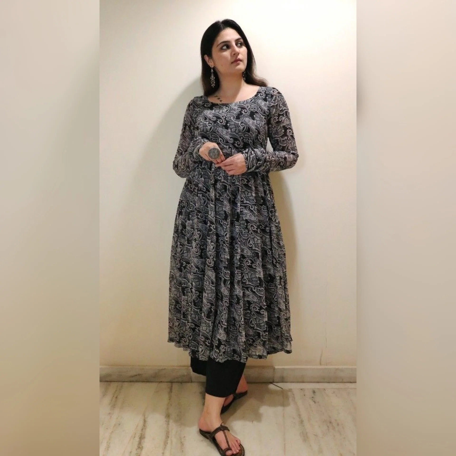 Mehseen Paisley Kameez - Image 4