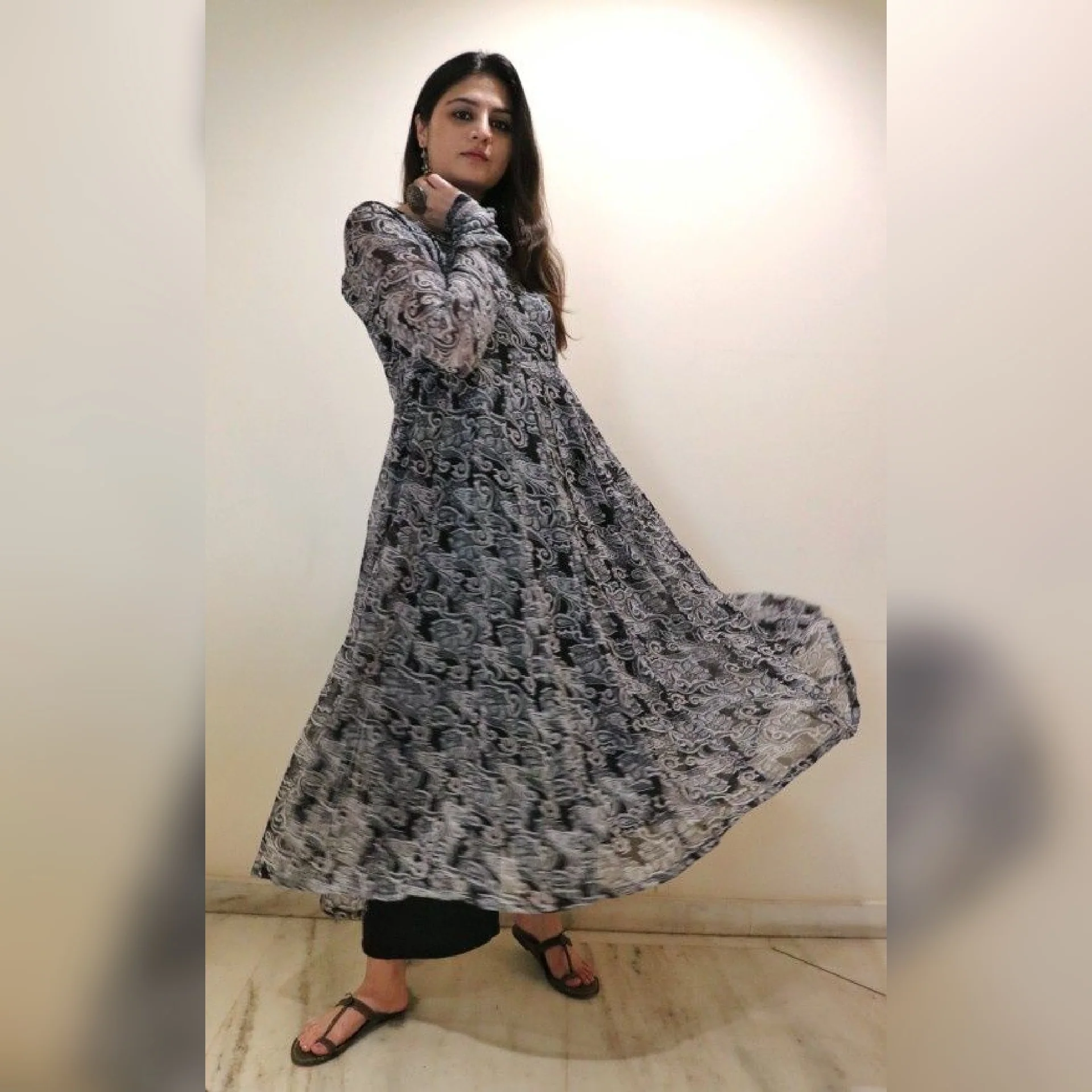 Mehseen Paisley Kameez - Image 5