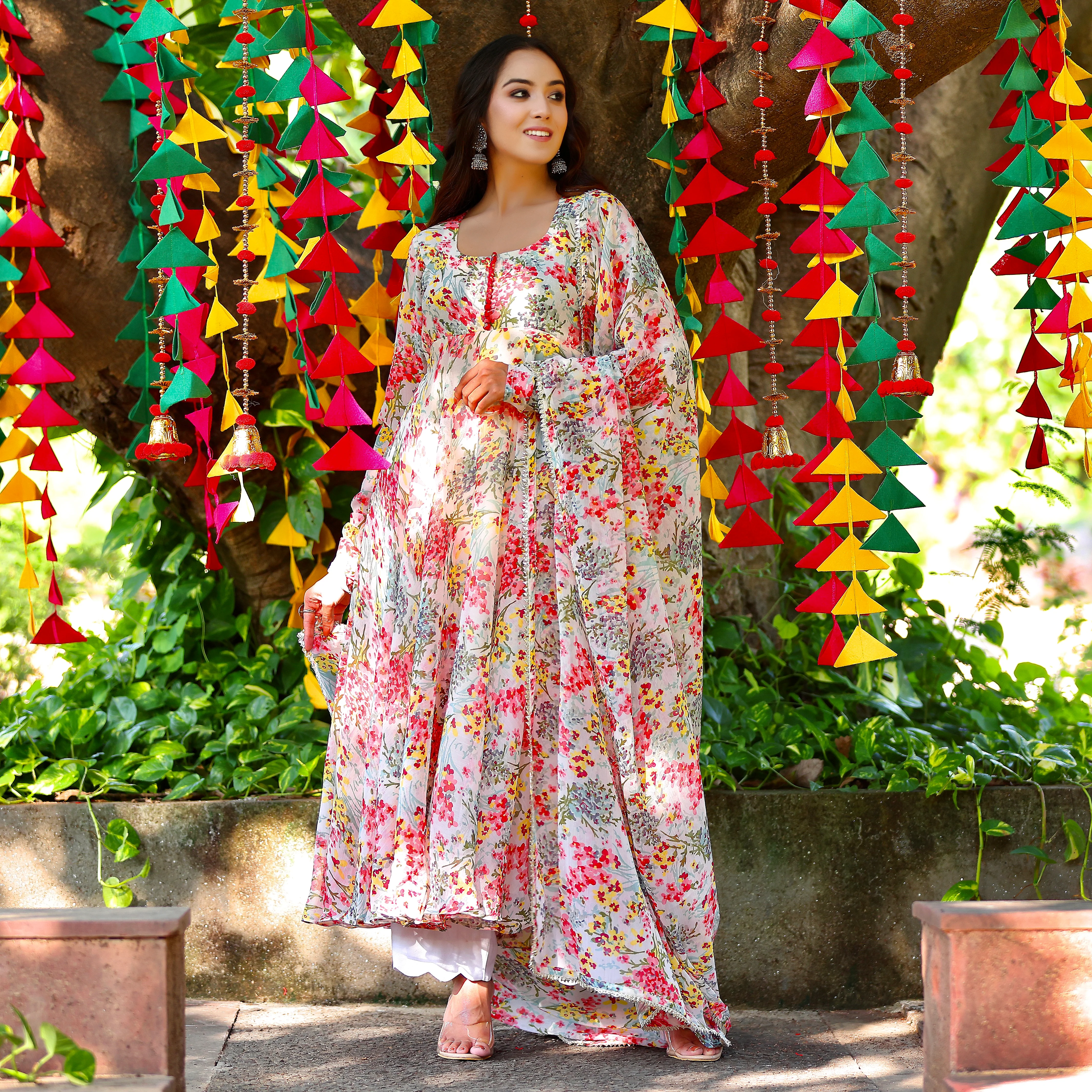 Mirha floral Gher set - Image 3