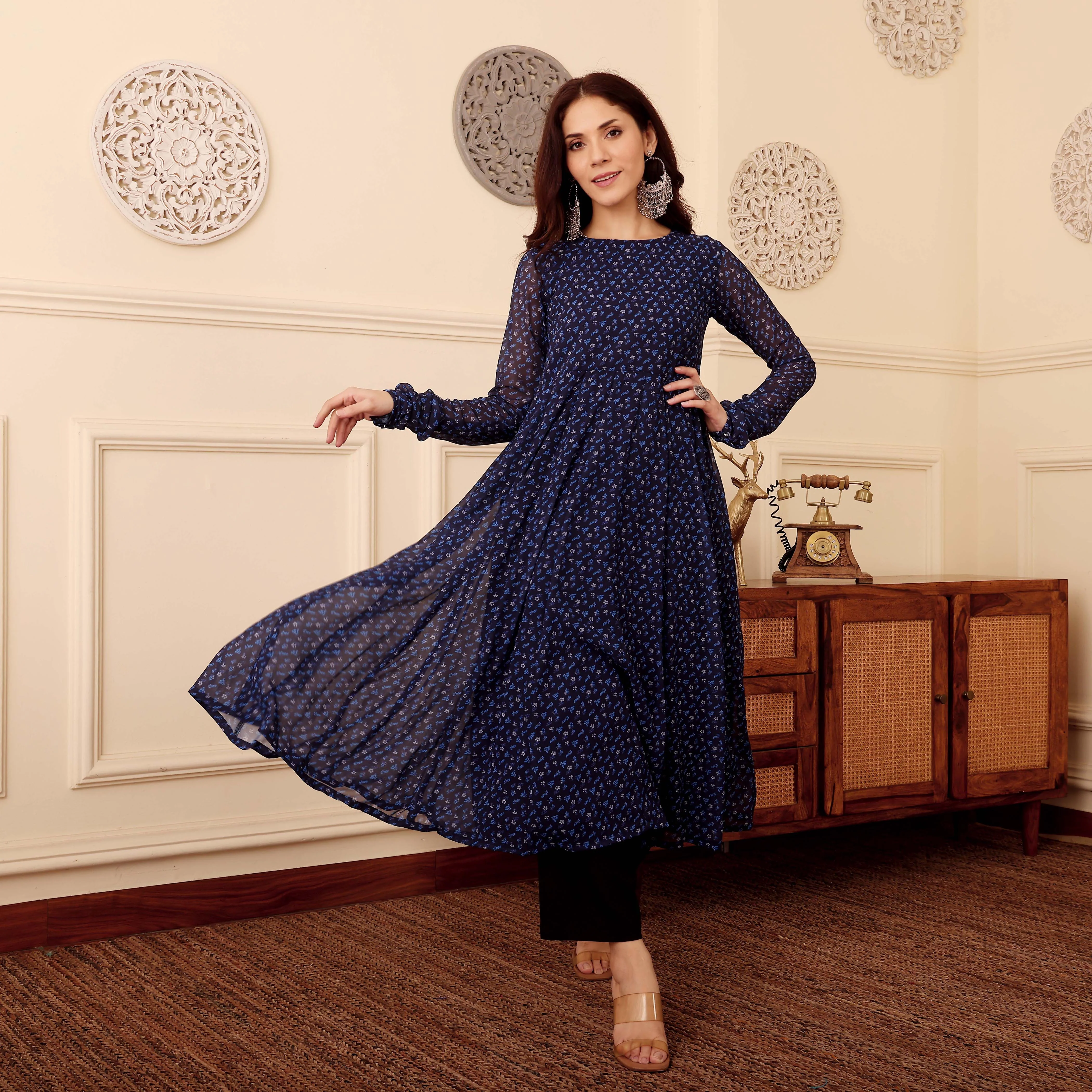 Mita Georgette Kurta - Image 4