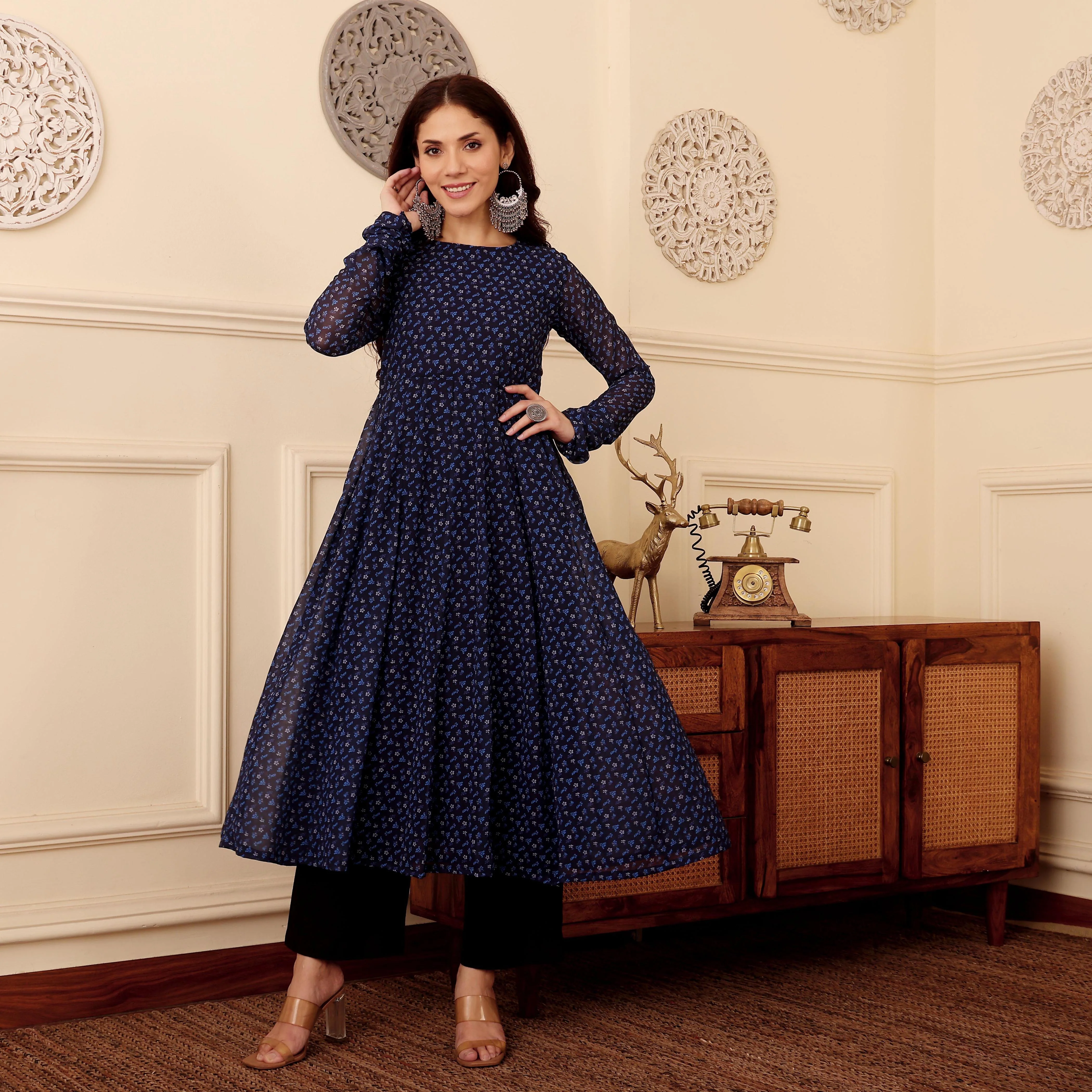 Mita Georgette Kurta - Image 9