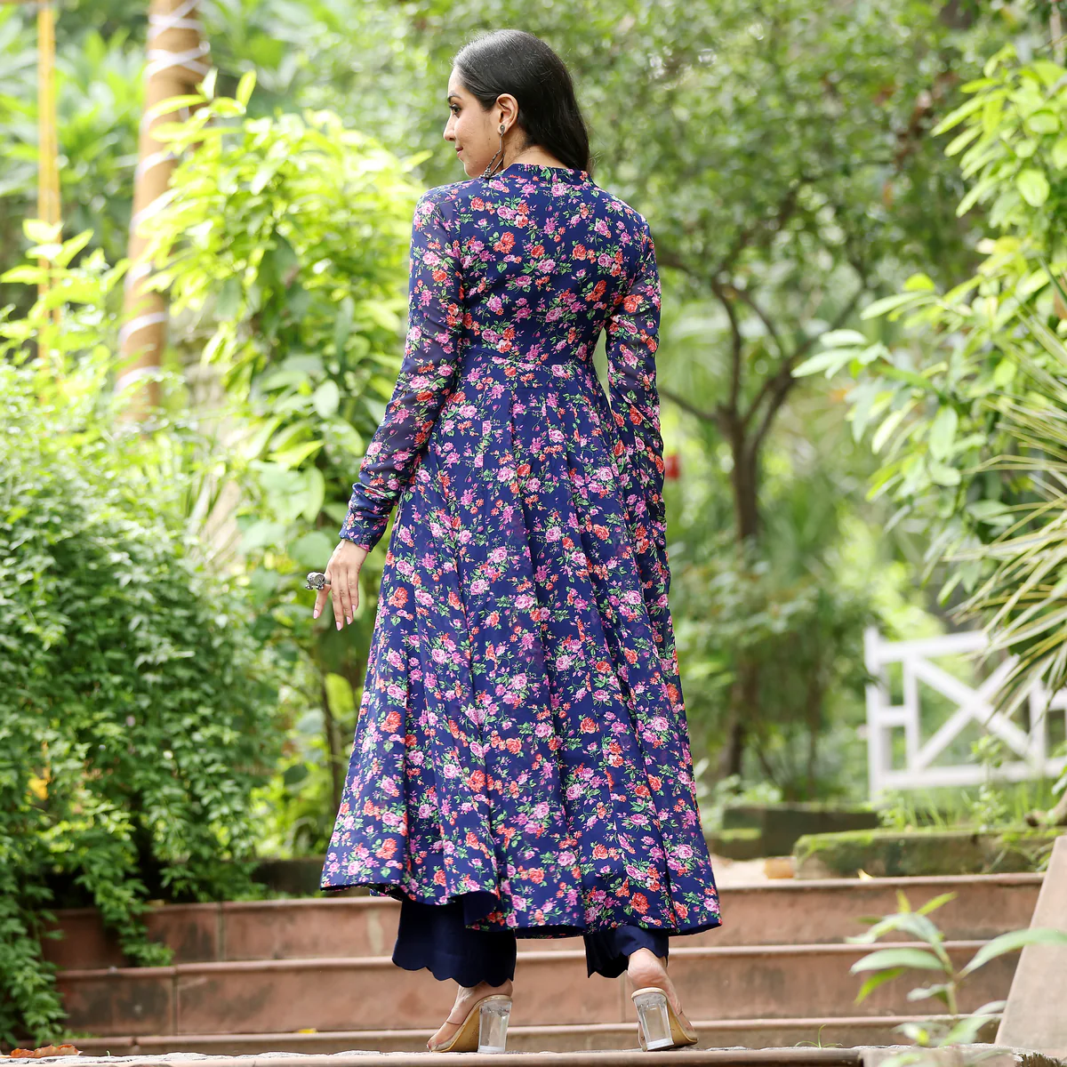 Mriga Floral Gerogette Kurta - Image 4