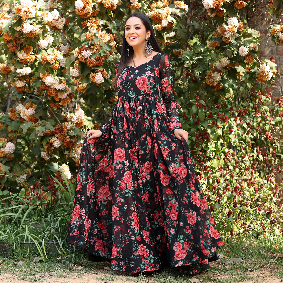 Naira black Georgette Dress - Image 4