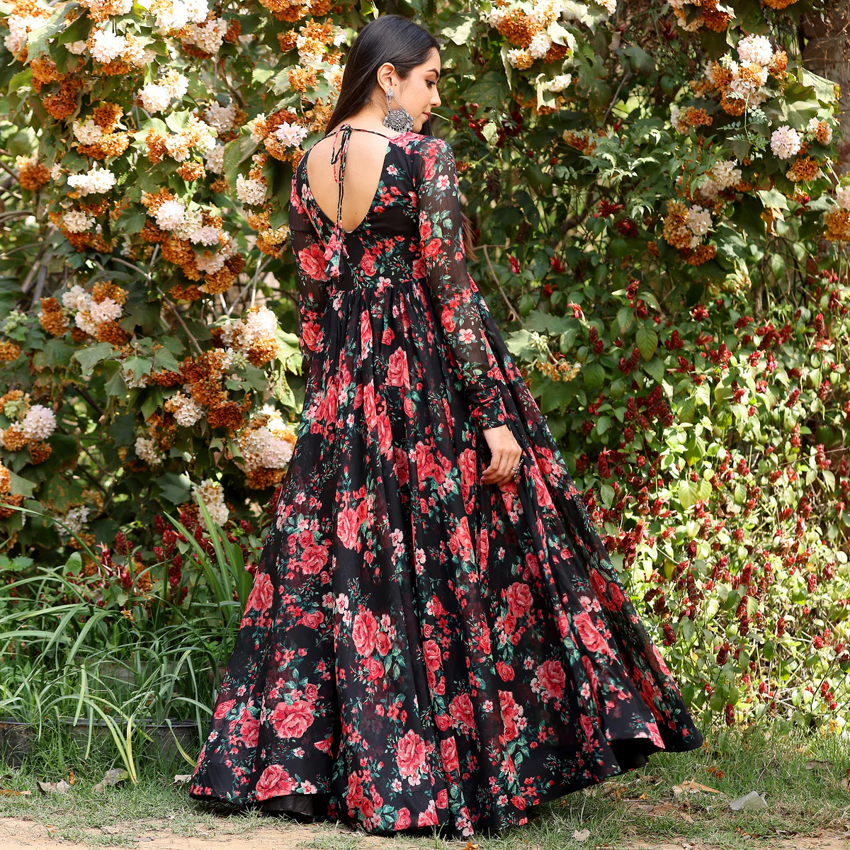 Naira black Georgette Dress - Image 6