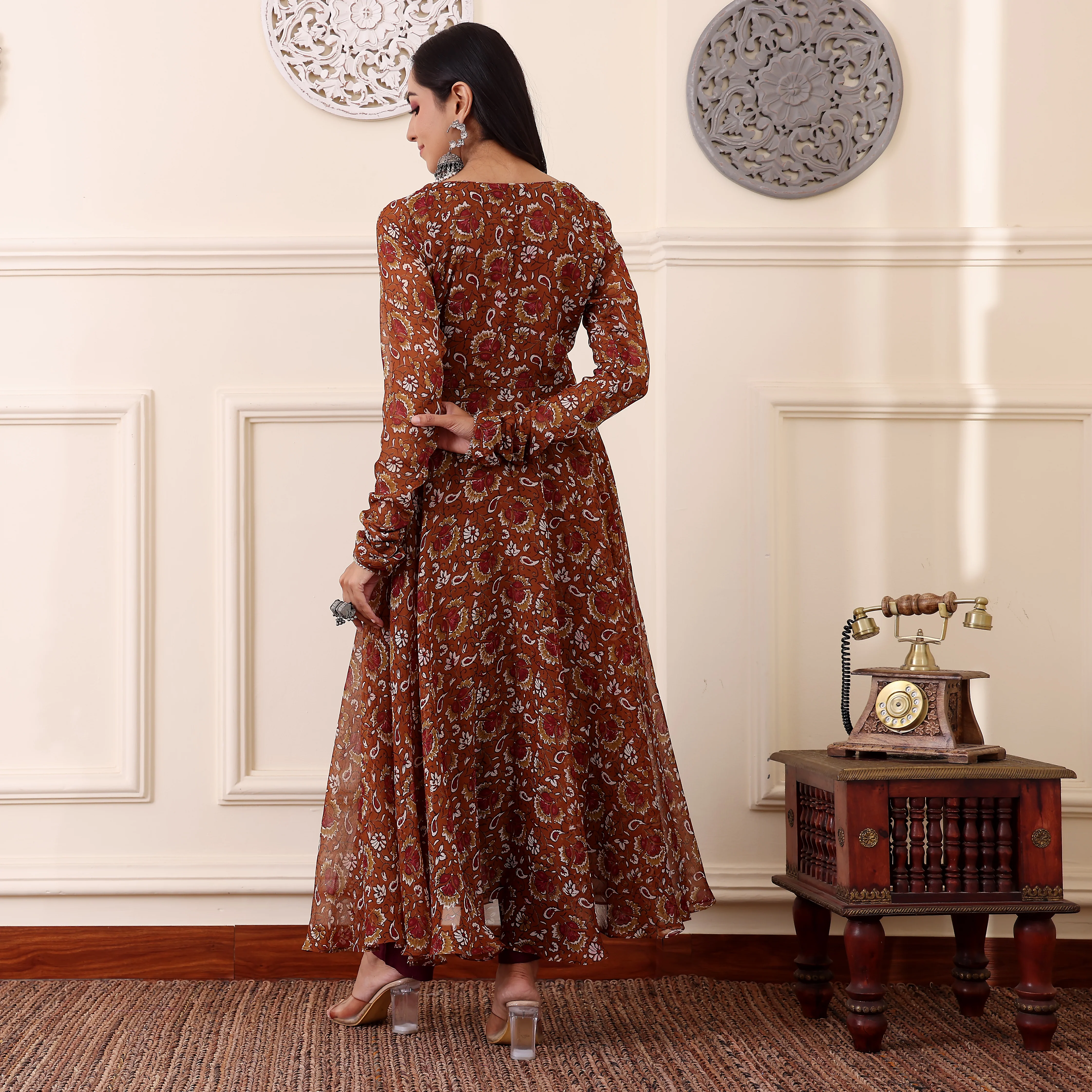 Nayika Georgette Gher Kurta - Image 9