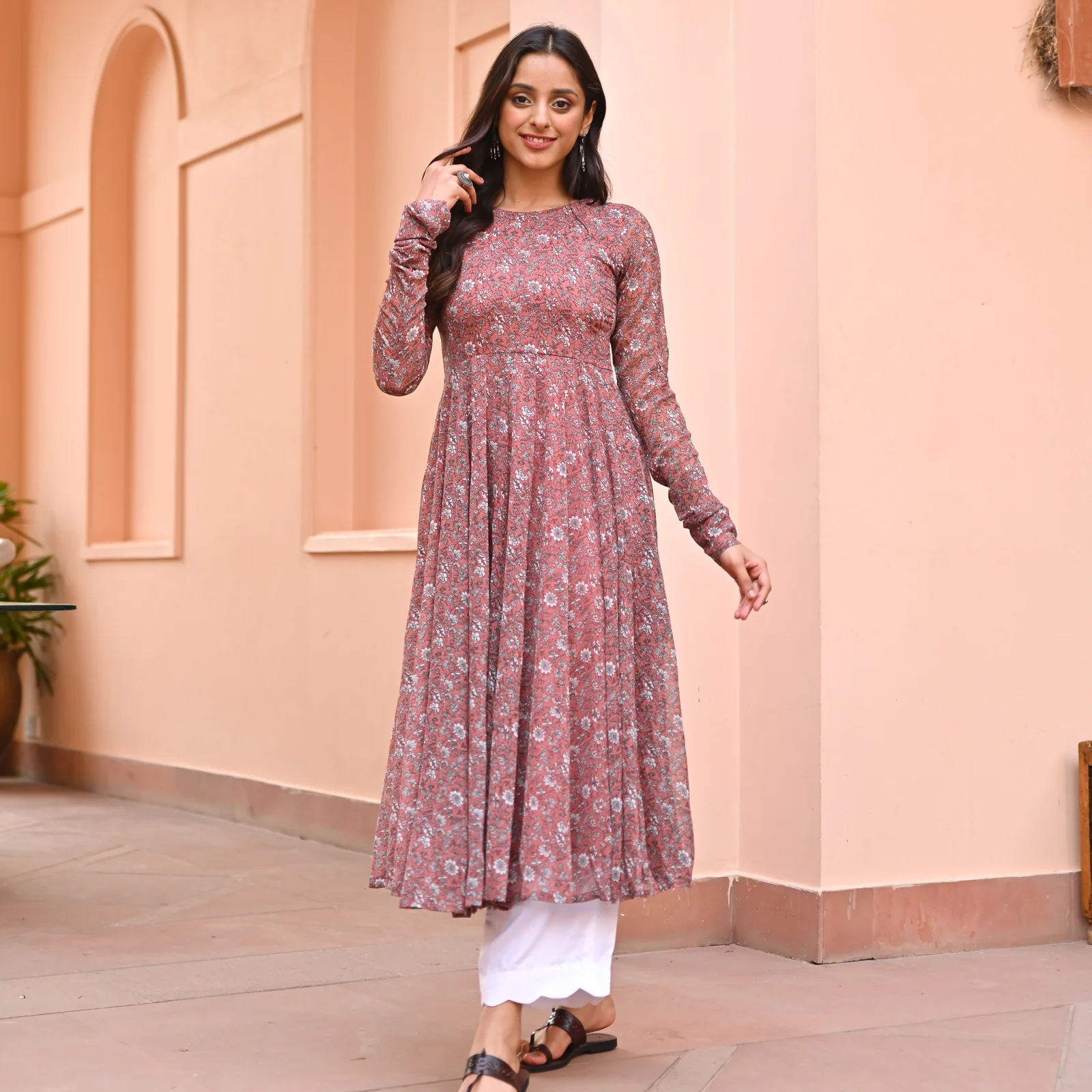 Niha Flare Georgette Kurta - Image 4