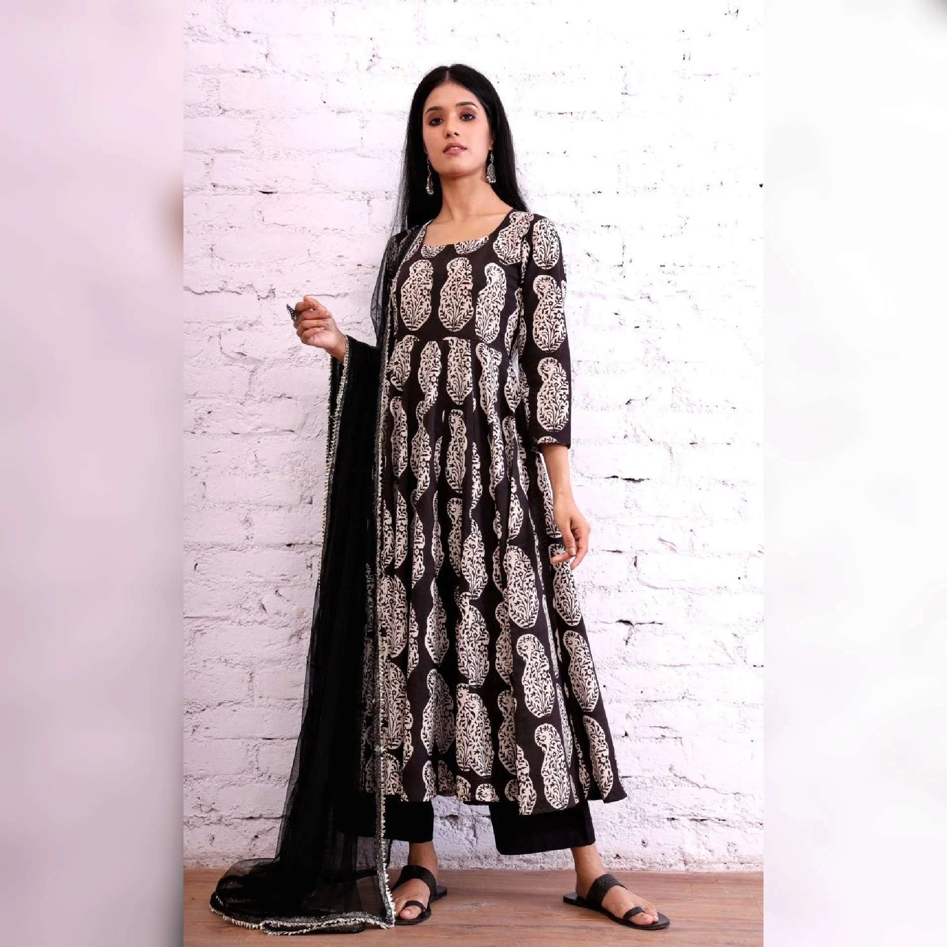 Nisha paisley set - Image 2