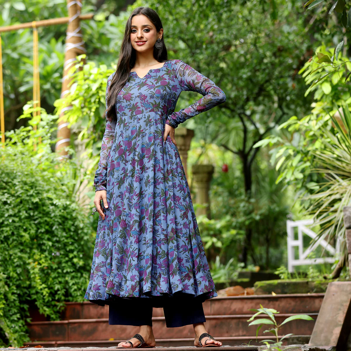 Oviya Flare Gerogette Kurta - Image 5