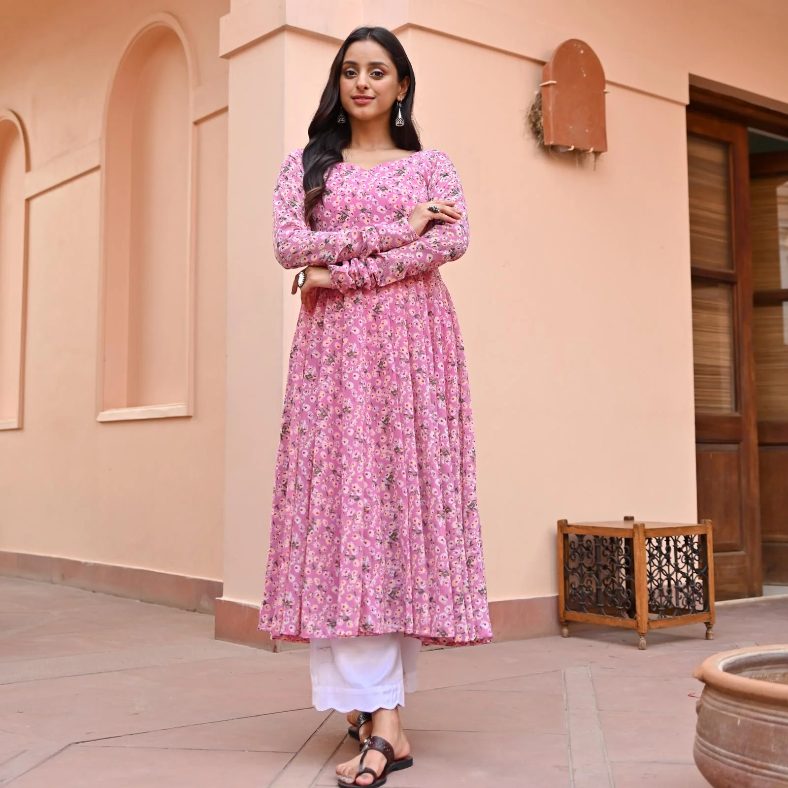 Pankhuri Gher Gerogette Kurta - Image 5