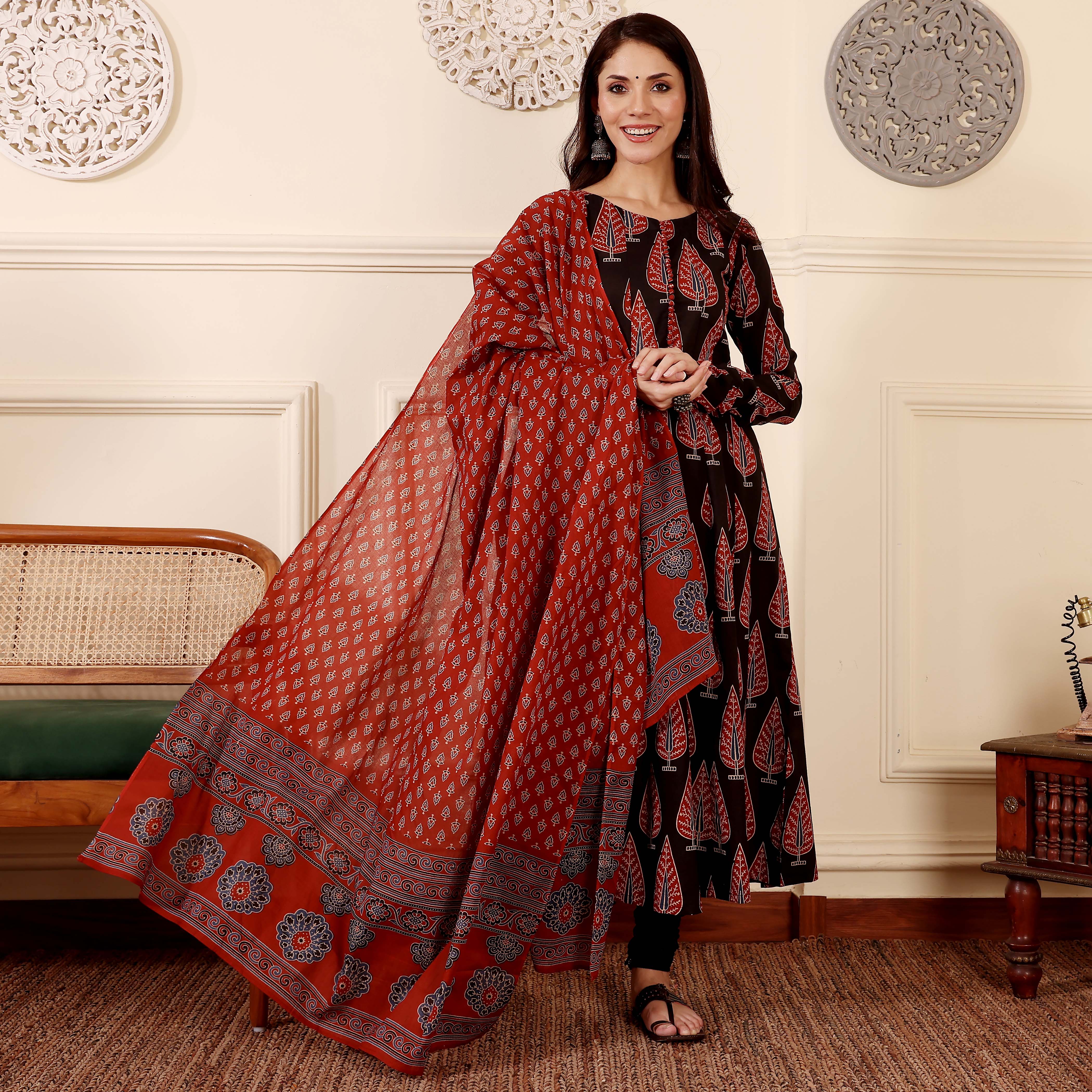 Pavitra Cotton Set - Image 4