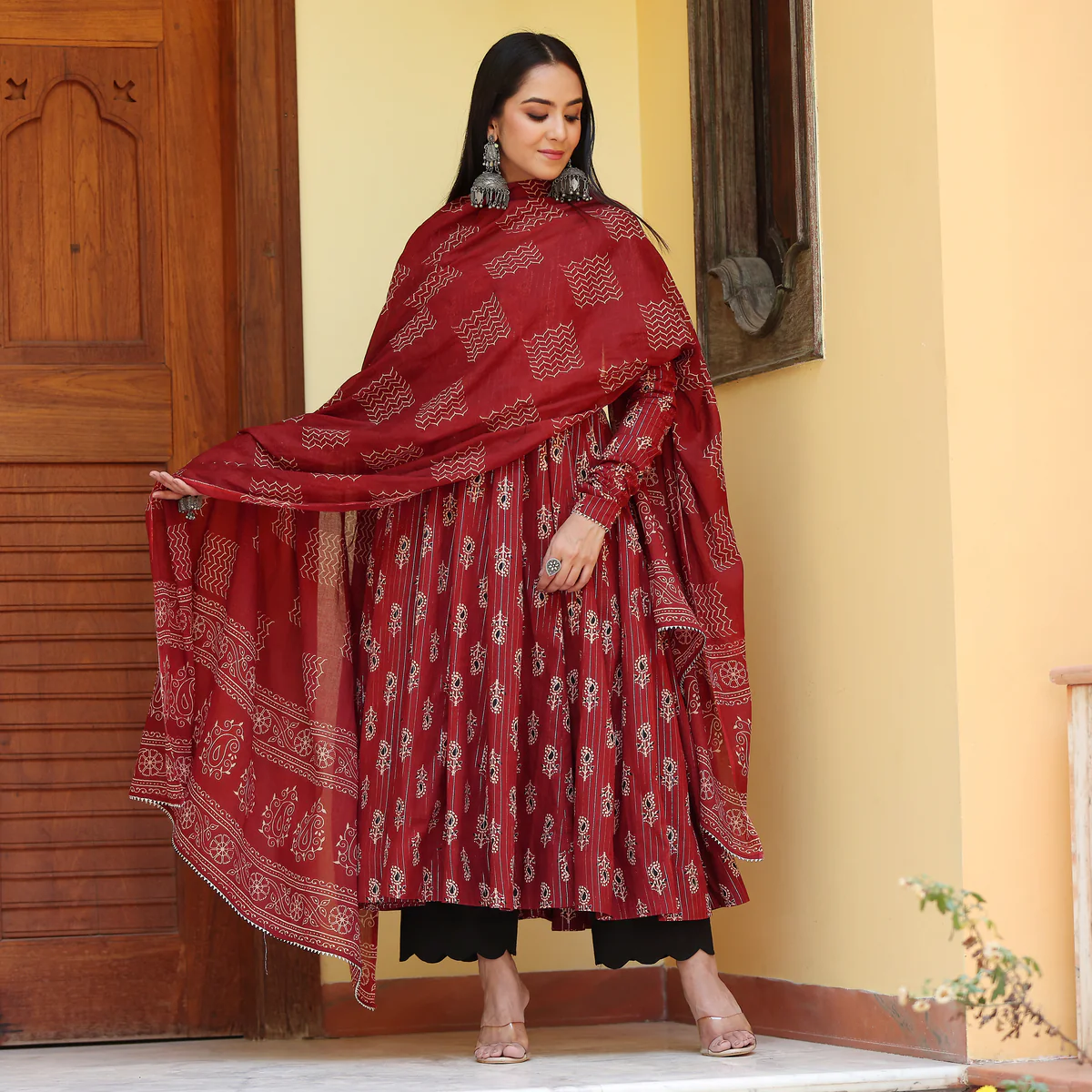 Red Katha Anarkali Cotton Printed  Set - Image 4