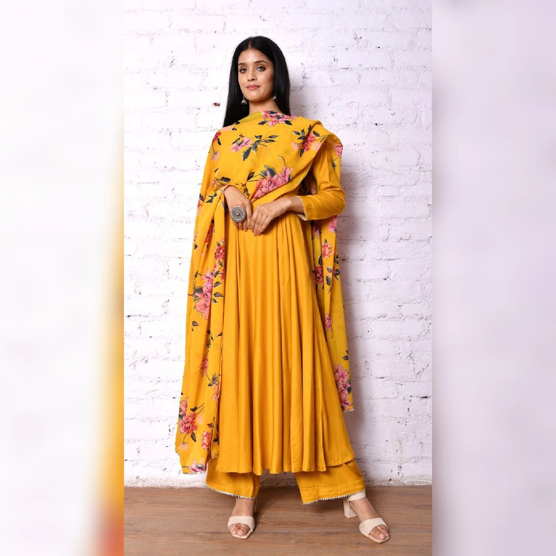 Radhika set - Image 6
