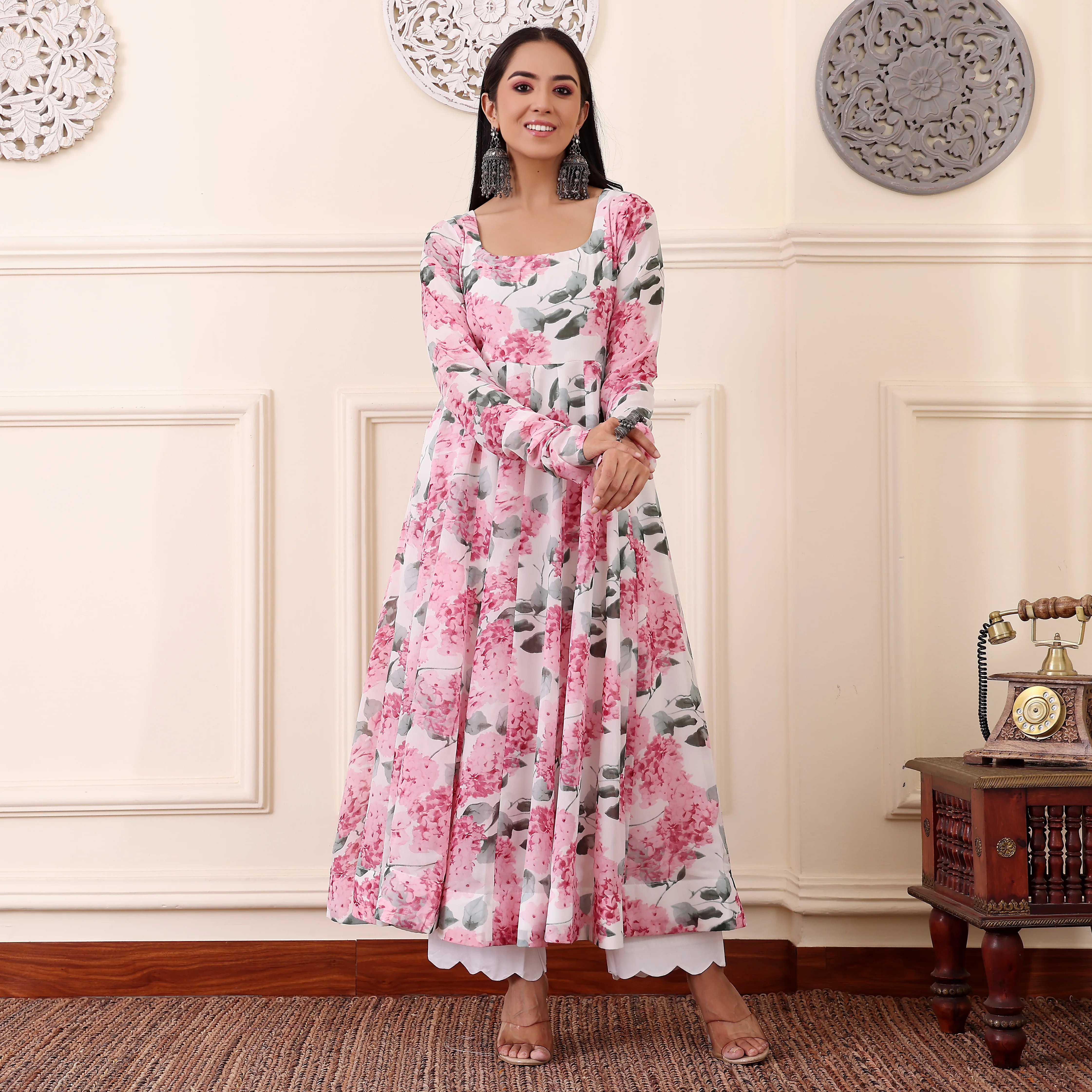 Raima Gerogette Kalidaar Kurta - Image 4