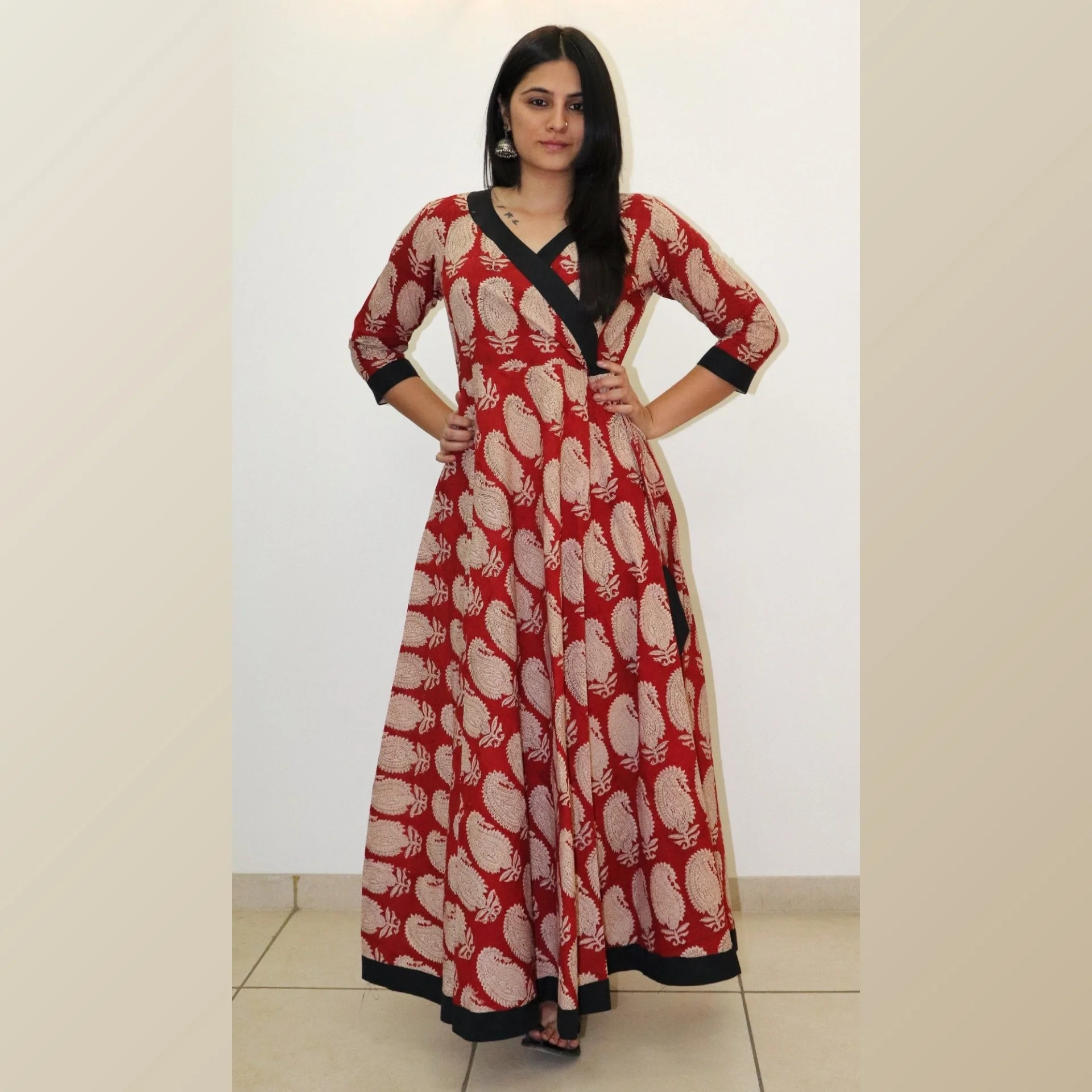 Red Paisley Anghrakha - Image 3