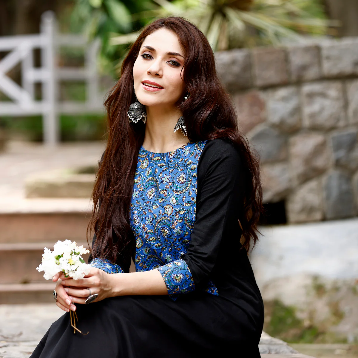 Rida Black Handloom Set - Image 5