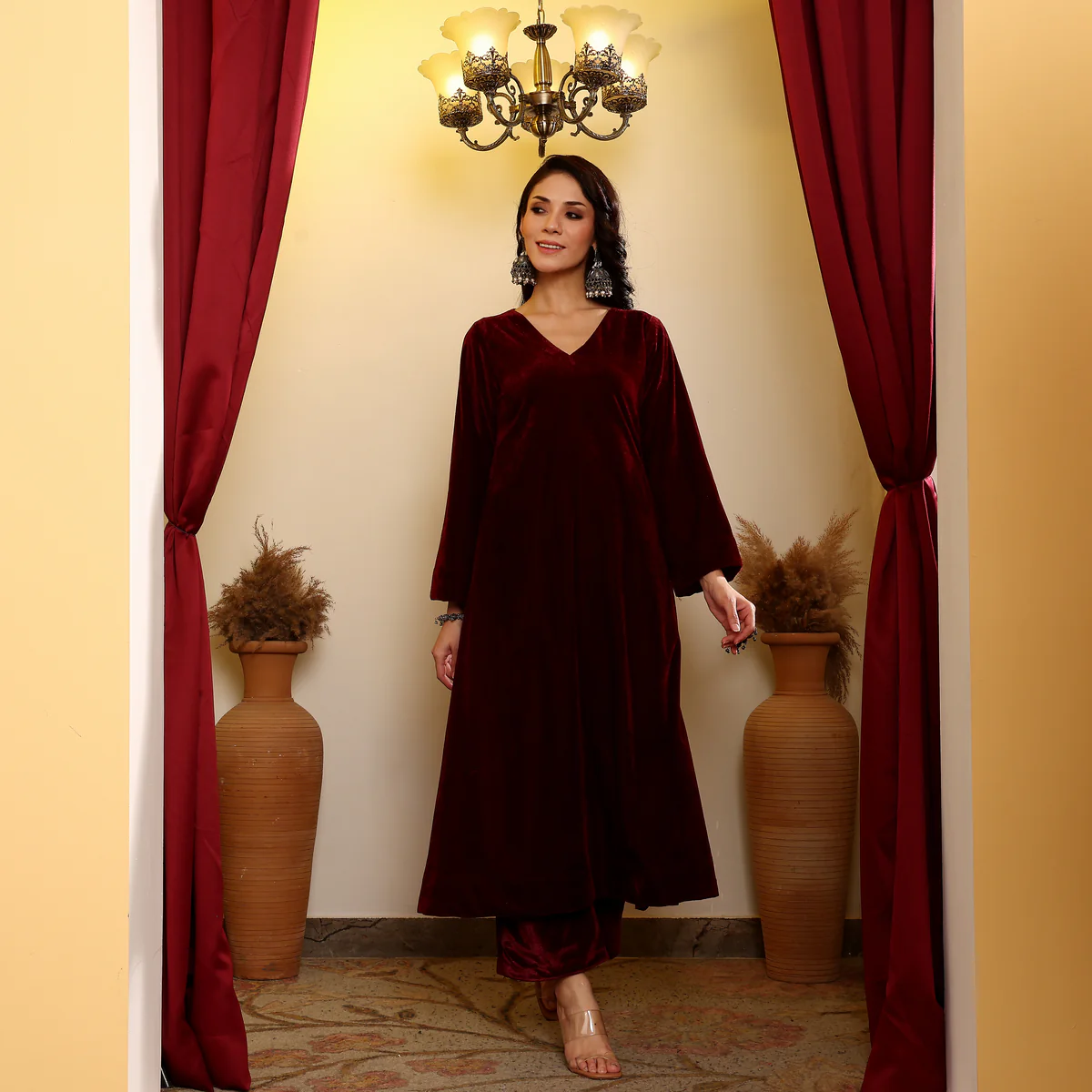 Rubina  Velvet Set - Image 3