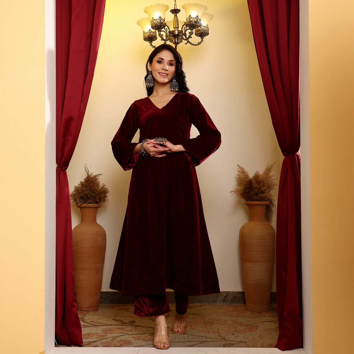 Rubina  Velvet Set - Image 4