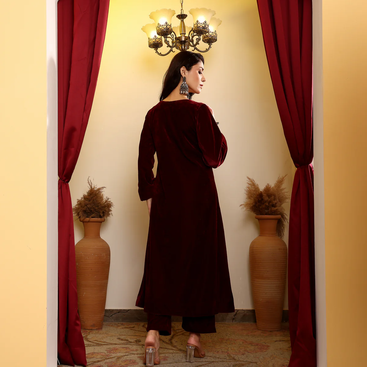 Rubina  Velvet Set - Image 8
