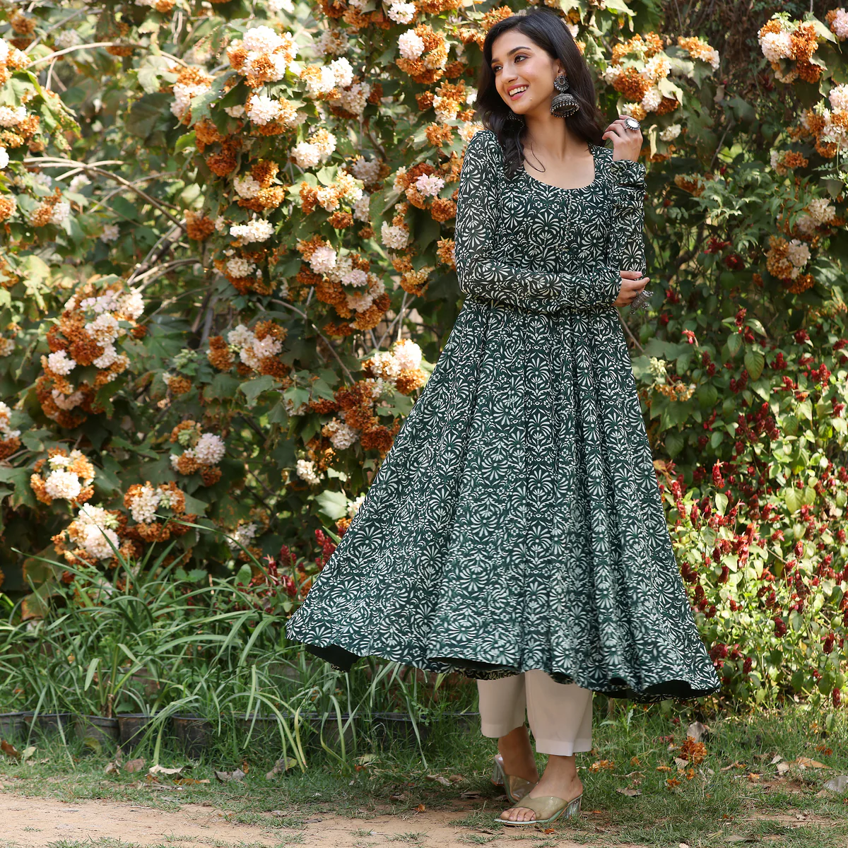 Savnika Gher Gerogette Kurta - Image 3