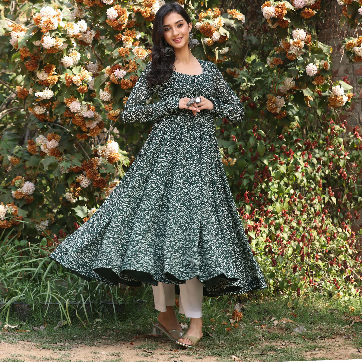 Savnika Gher Gerogette Kurta - Image 4