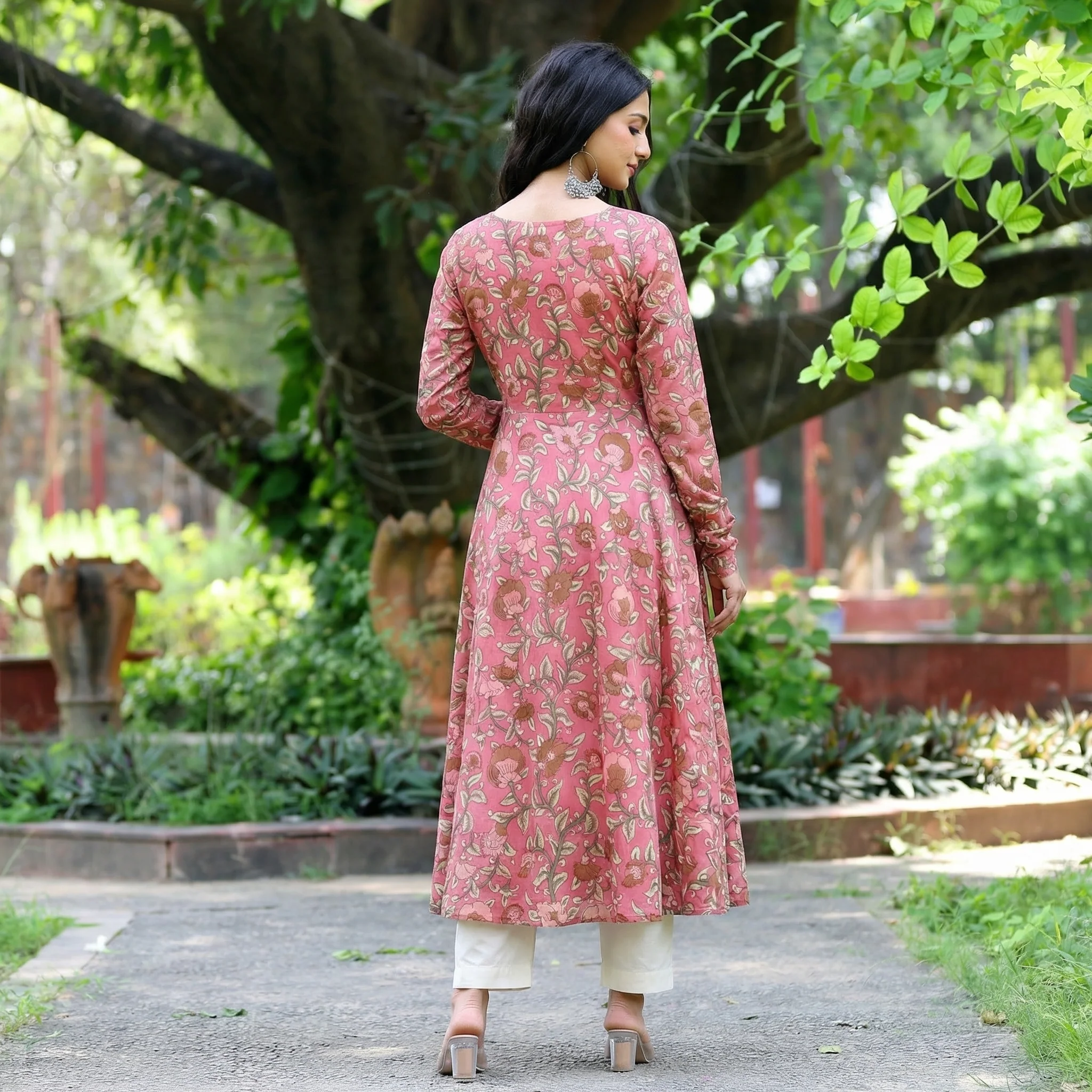 Sayali Cotton Kurta - Image 3