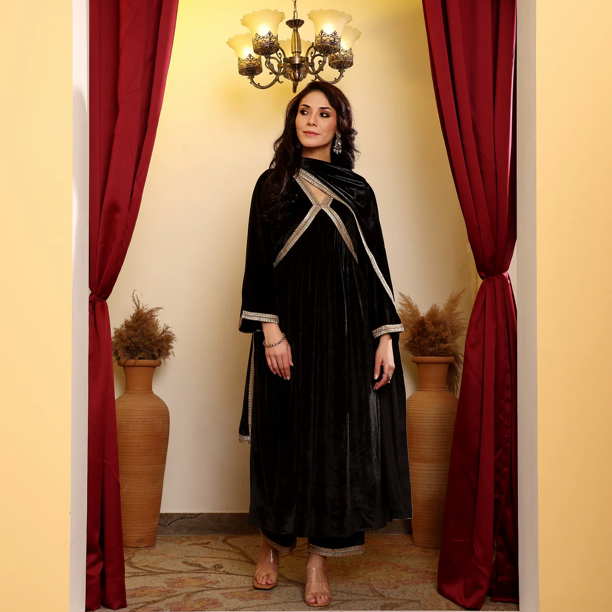 Shazia Velvet Set - Image 13