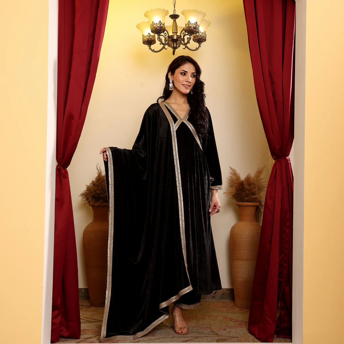 Shazia Velvet Set - Image 8