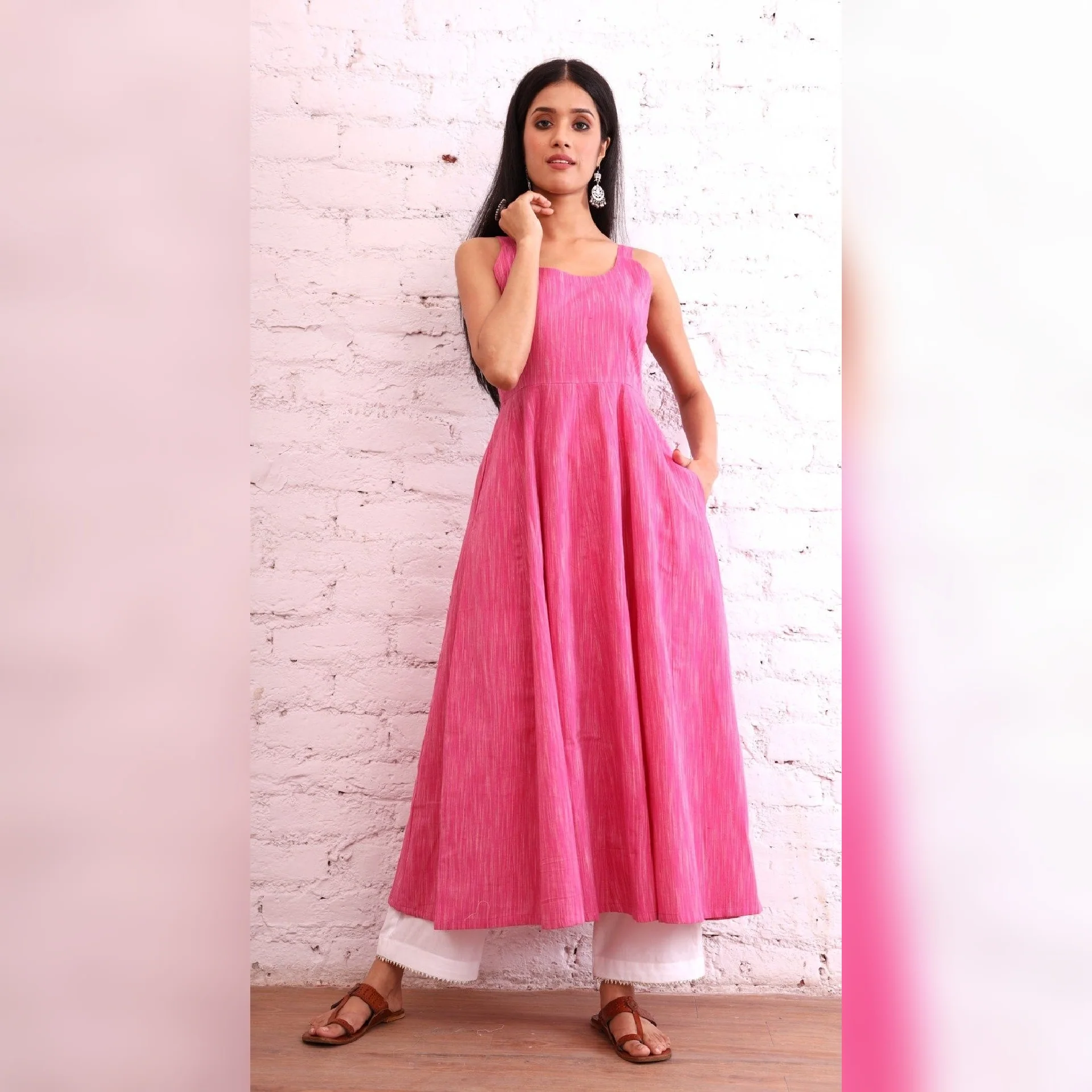Suchitra Gulabo Handbloom Kurta - Image 3