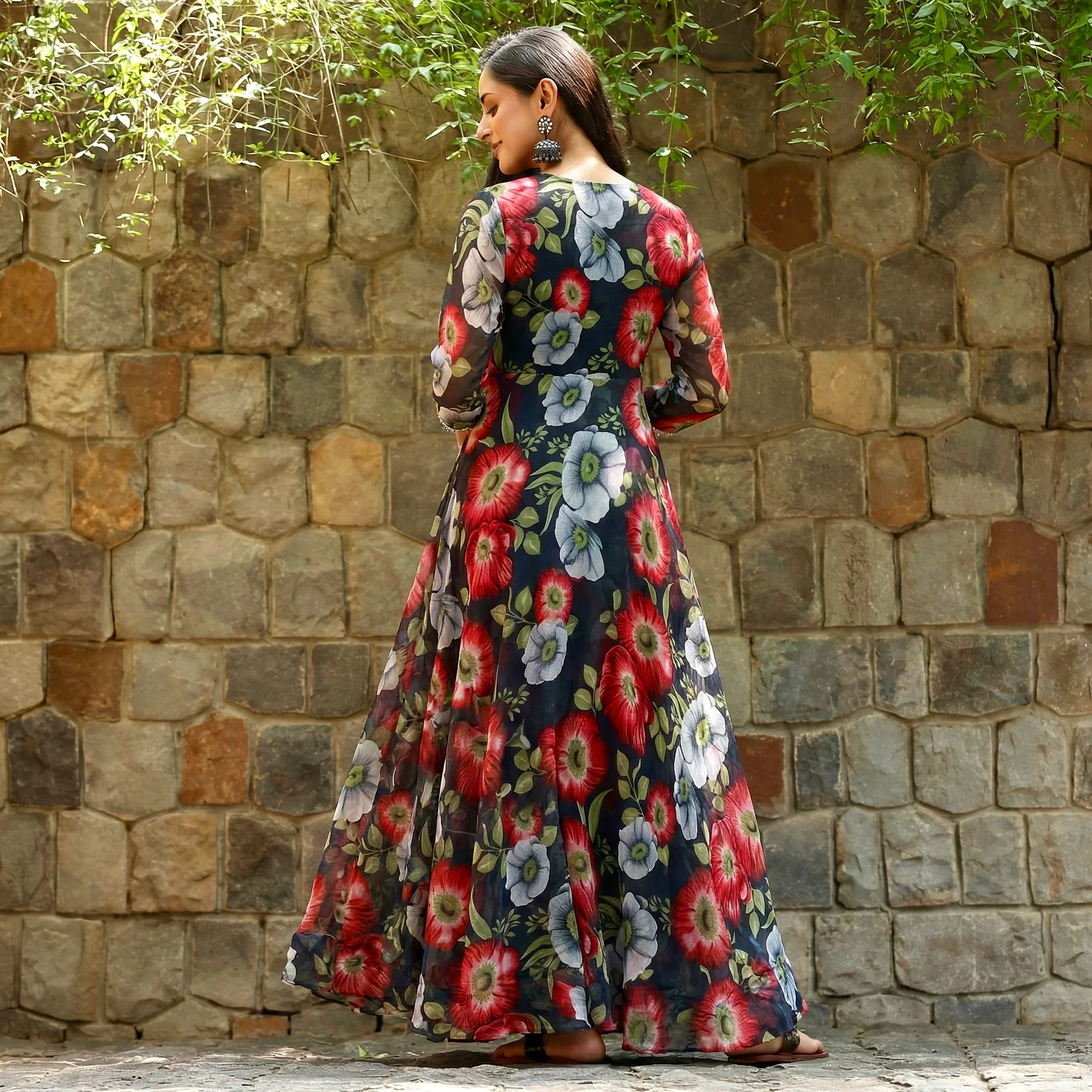 Sushma Georgette Angrakha - Image 3