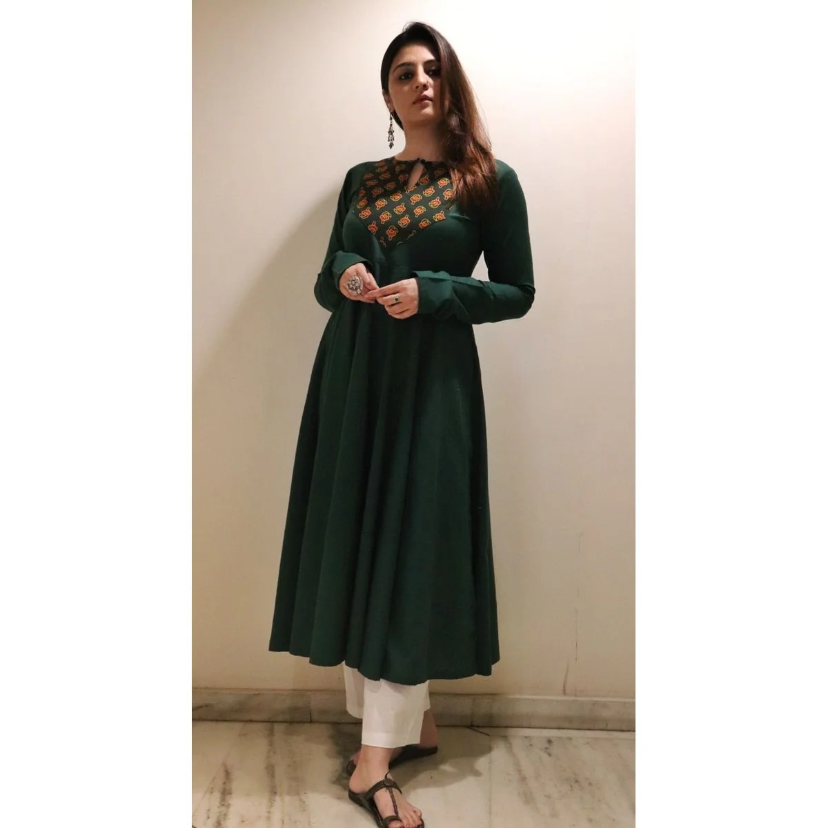 Taru Kali side slit Kurta - Image 5
