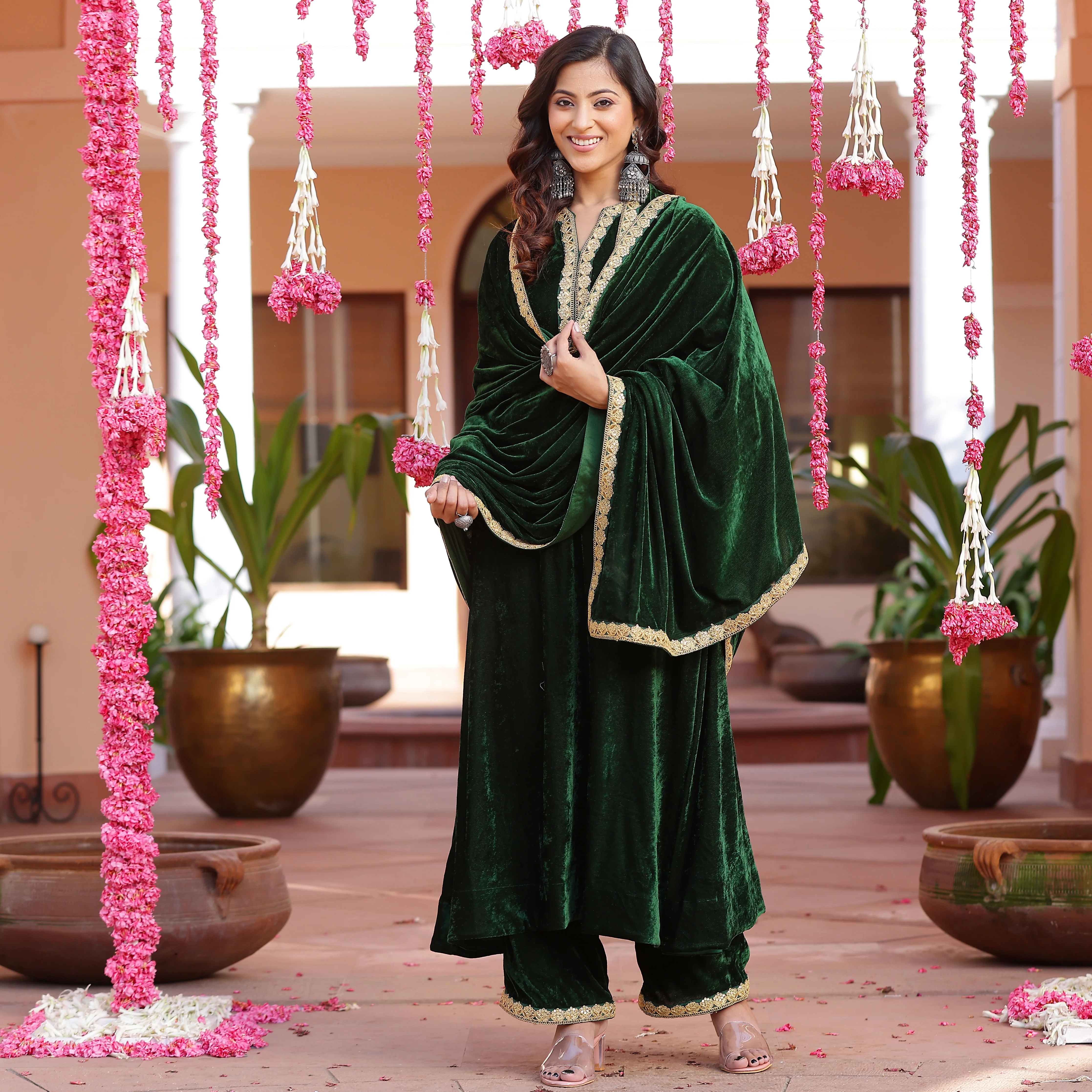 Umra velvet set - Image 4