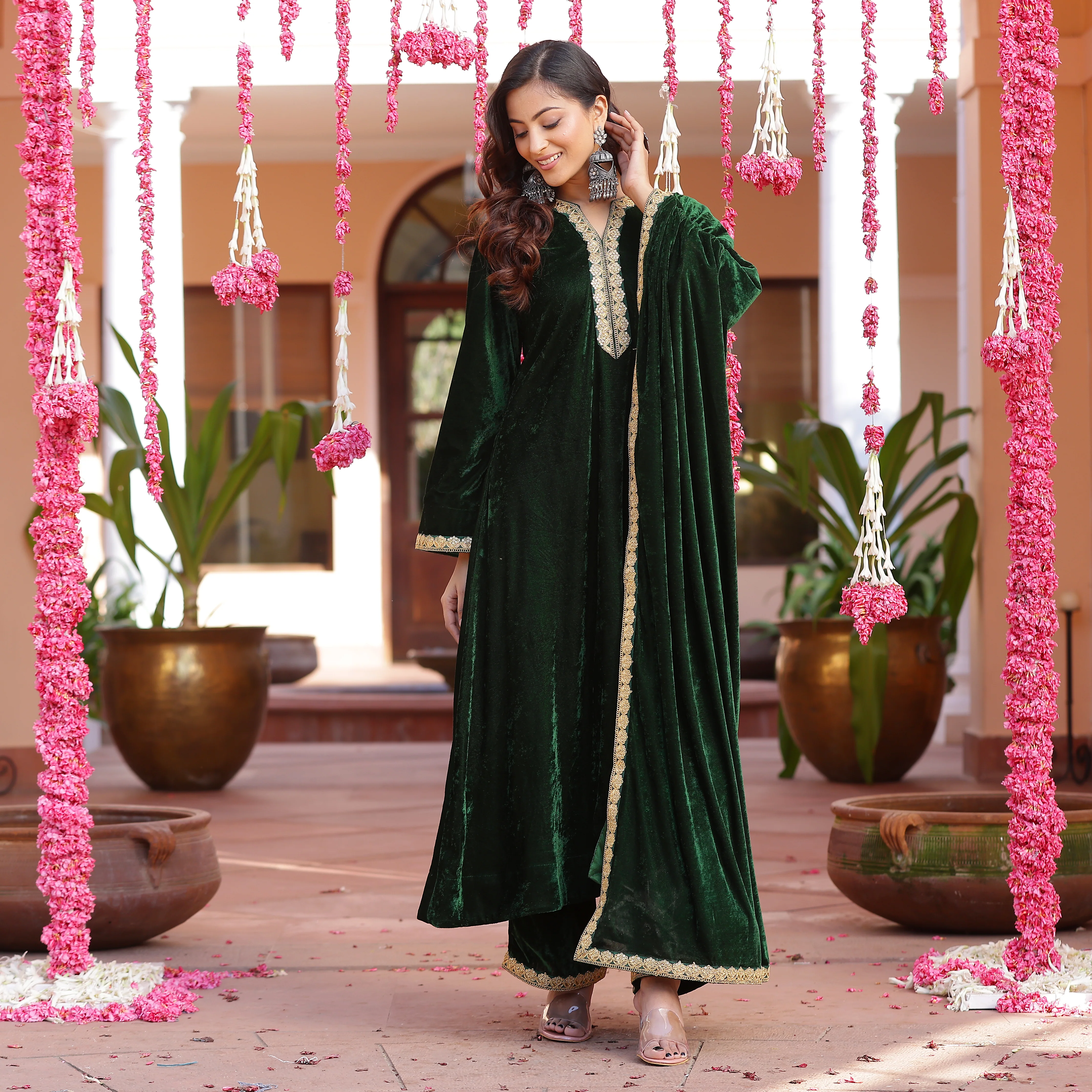 Umra velvet set - Image 7