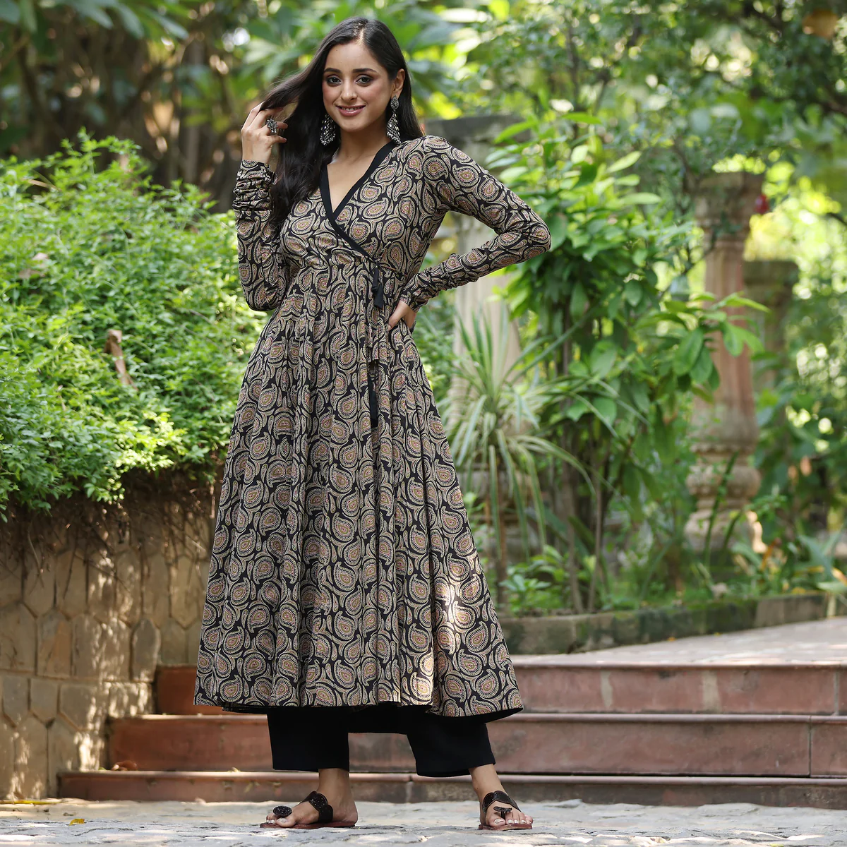 Vamika paisley kameez - Image 7