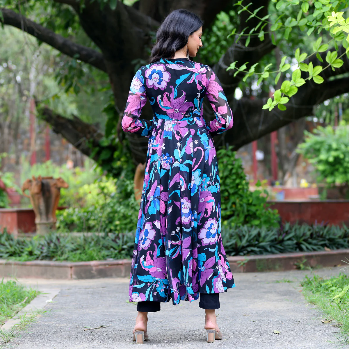 Van Floral Gerogette Kurta - Image 8