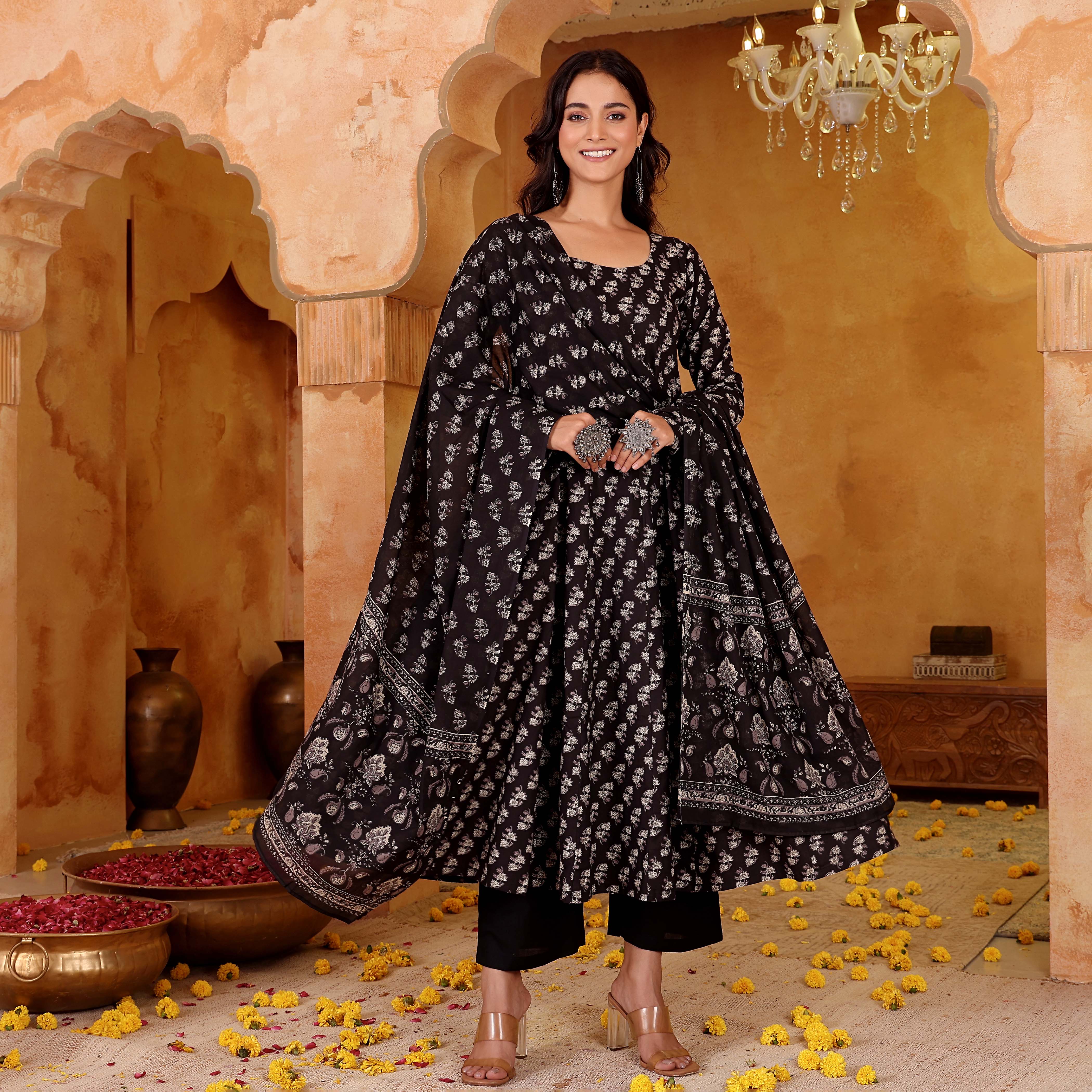 Vaniha Cotton Set - Image 2
