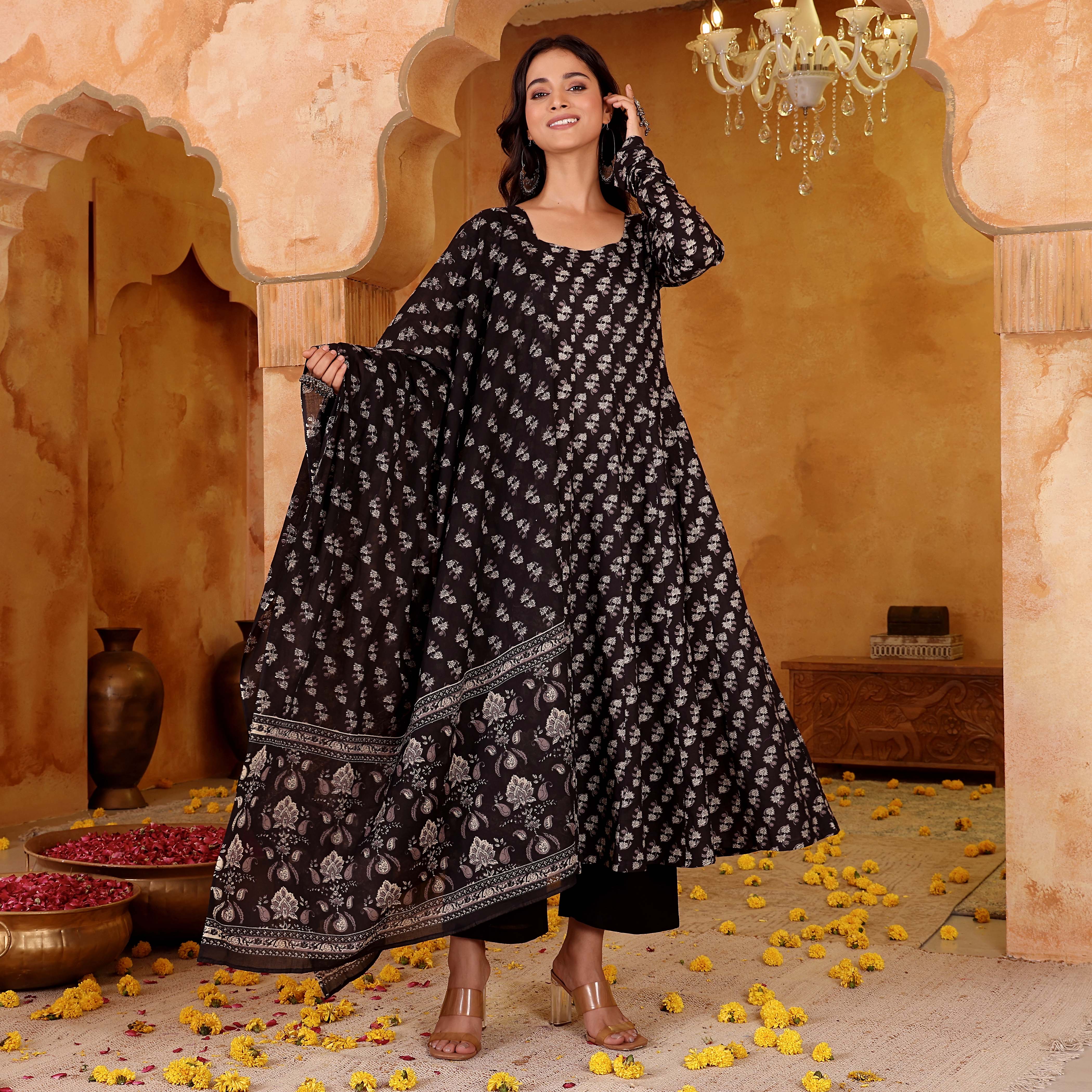 Vaniha Cotton Set - Image 4