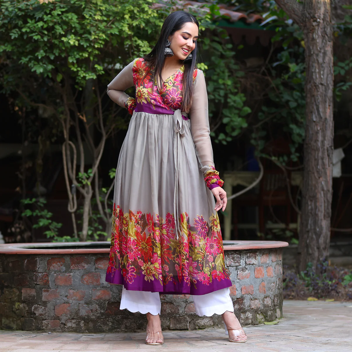 Varahi grey kameez - Image 4