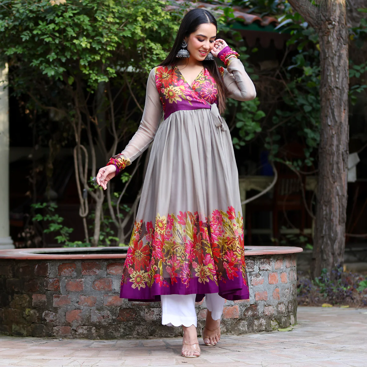 Varahi grey kameez - Image 5