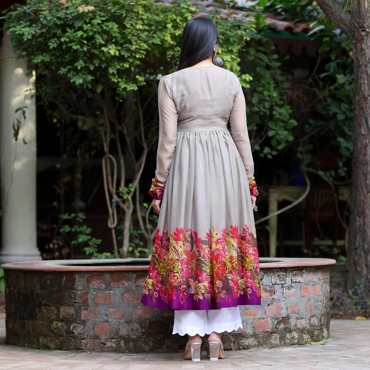 Varahi grey kameez - Image 7