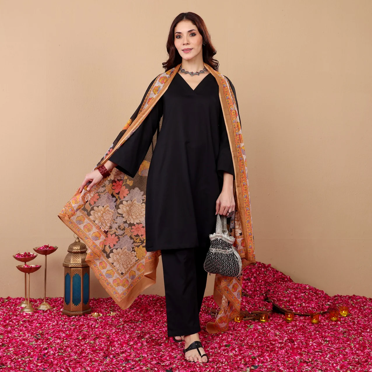 Varunya Cotton Set - Image 3