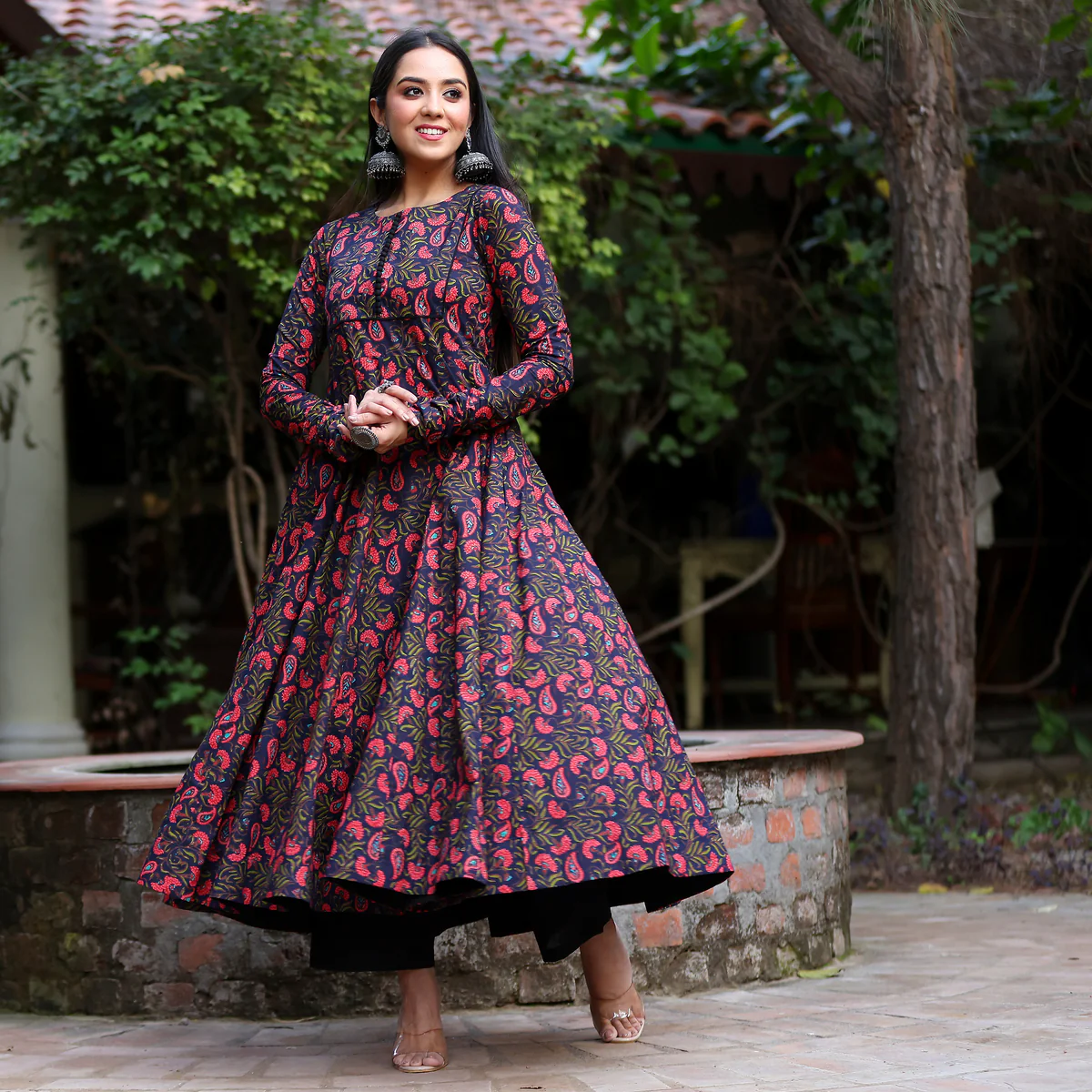 Veda paisley Gher Cotton Kurta - Image 3