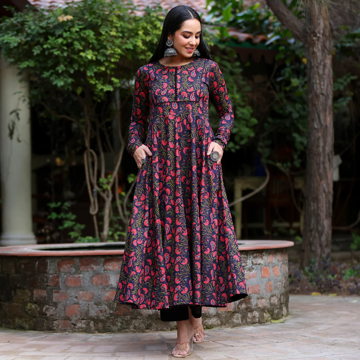 Veda paisley Gher Cotton Kurta - Image 5