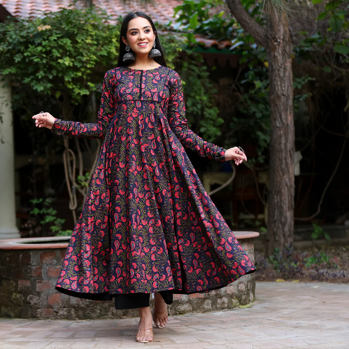 Veda paisley Gher Cotton Kurta - Image 6
