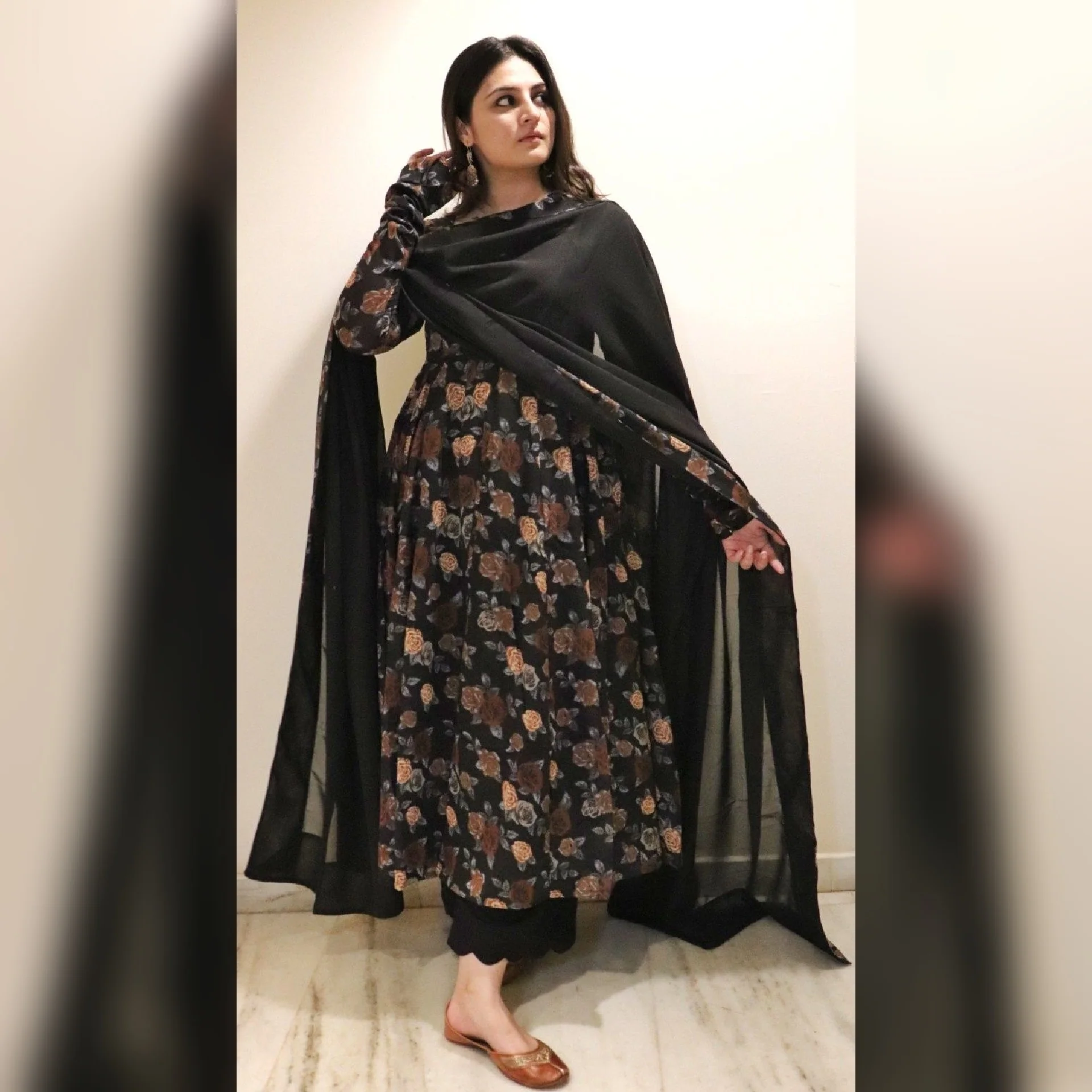 Warda Gulab Set - Image 3