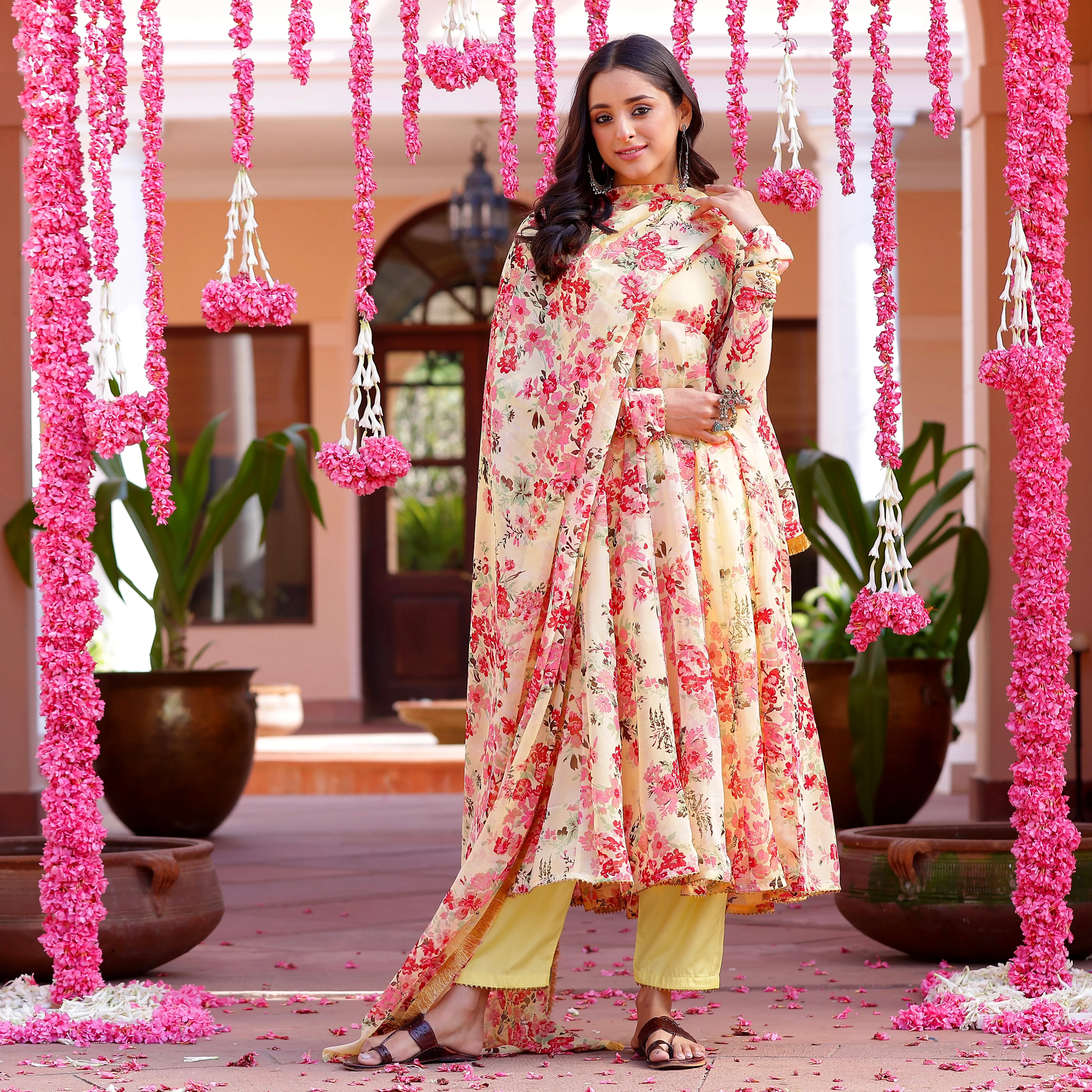 Yellow floral set - Image 4
