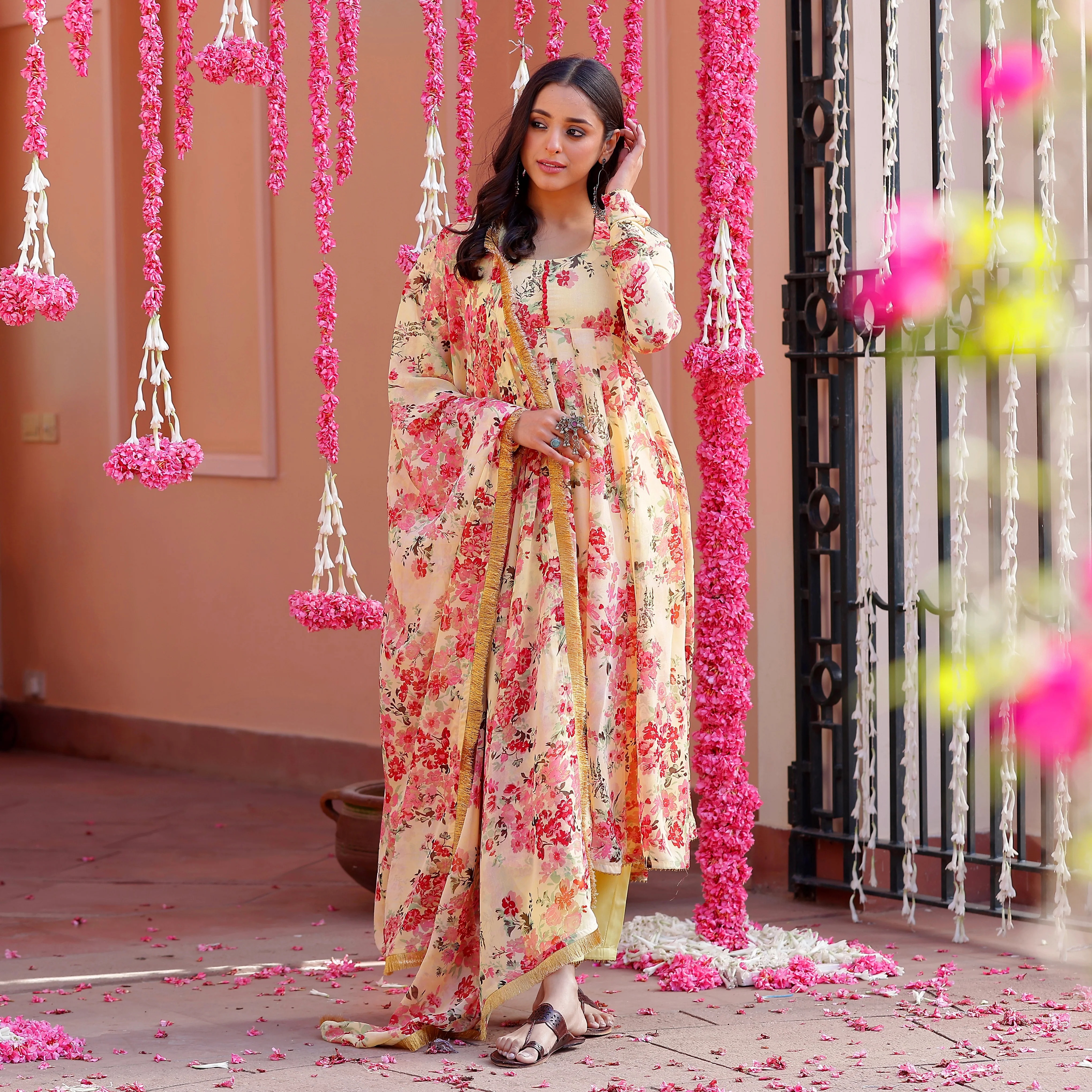 Yellow floral set - Image 6
