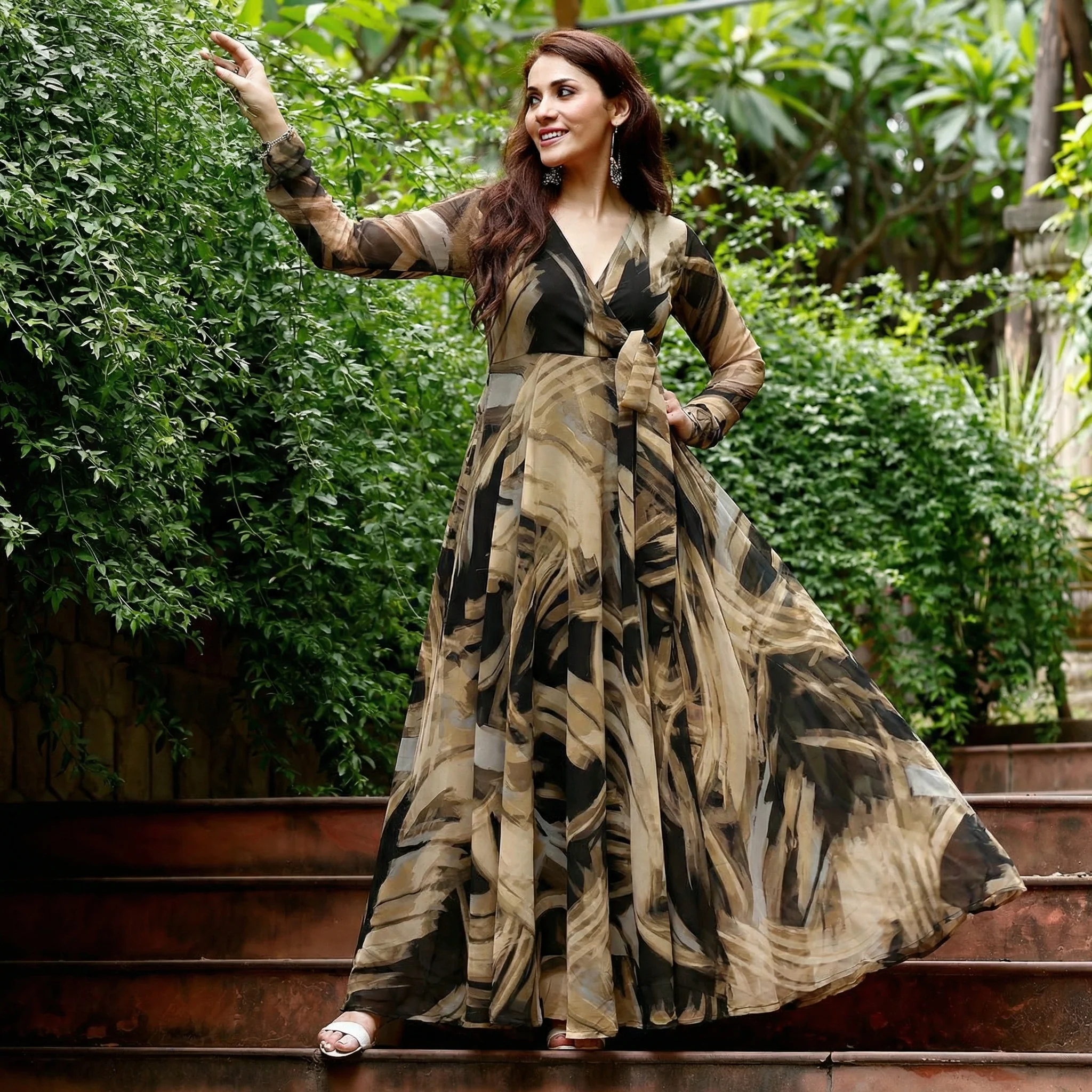 Yukta Georgette Angrakha - Image 5
