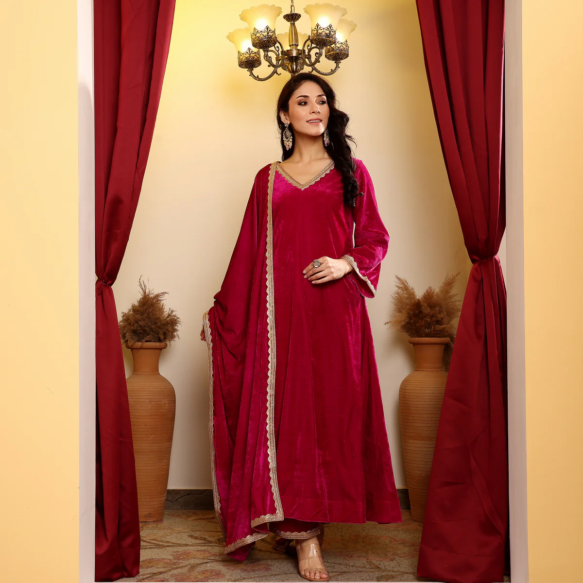 Zarin Velvet Set - Image 2