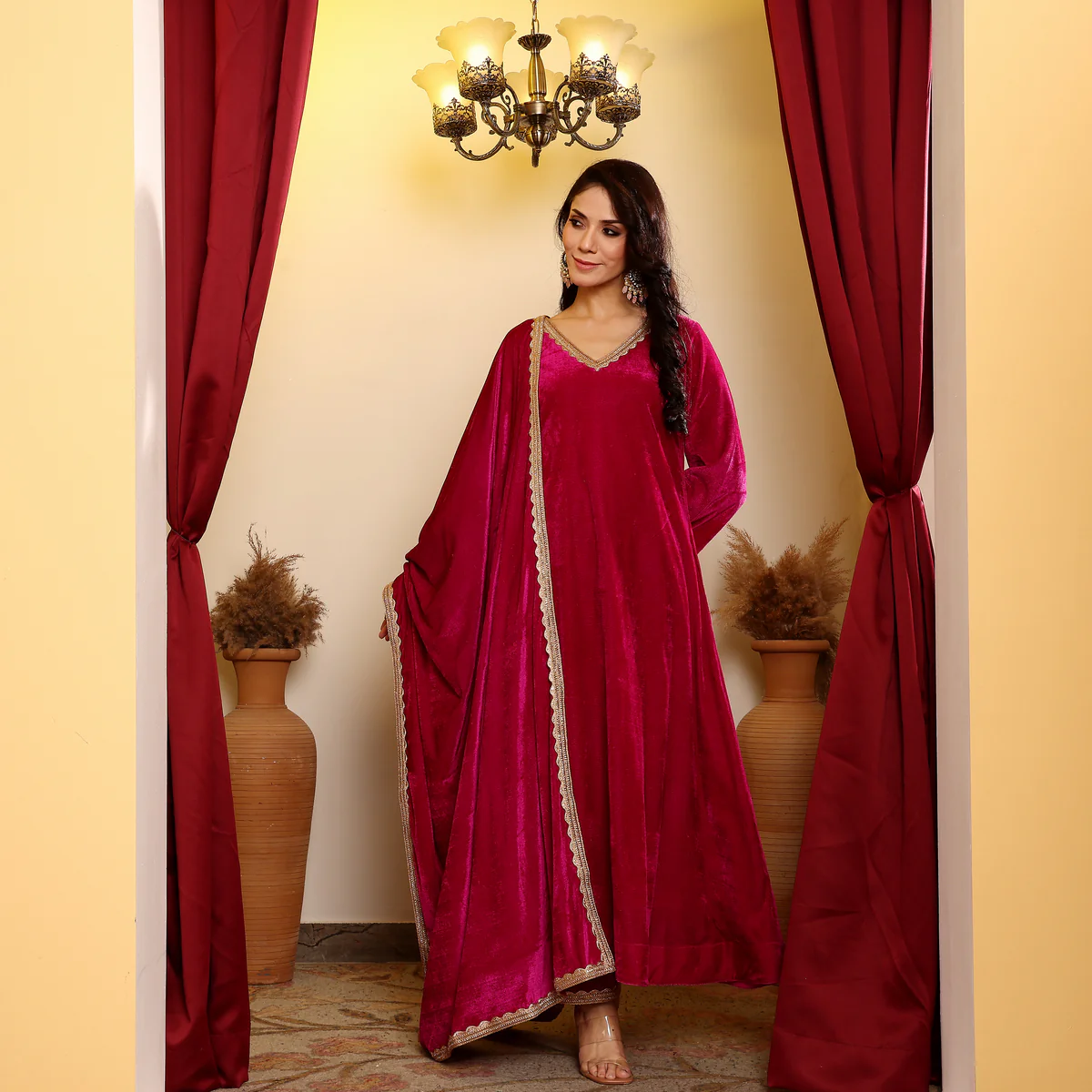 Zarin Velvet Set - Image 3